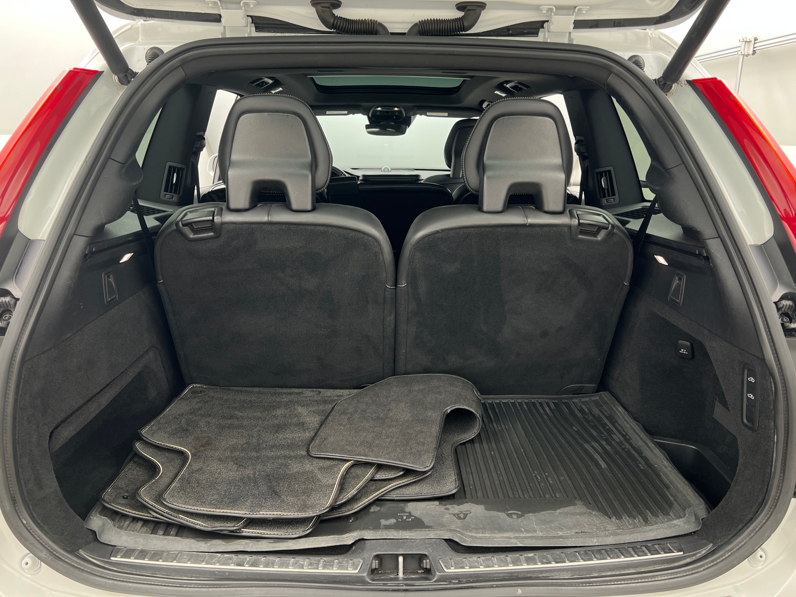 Thumbnail: 2017 Volvo XC90 - 6