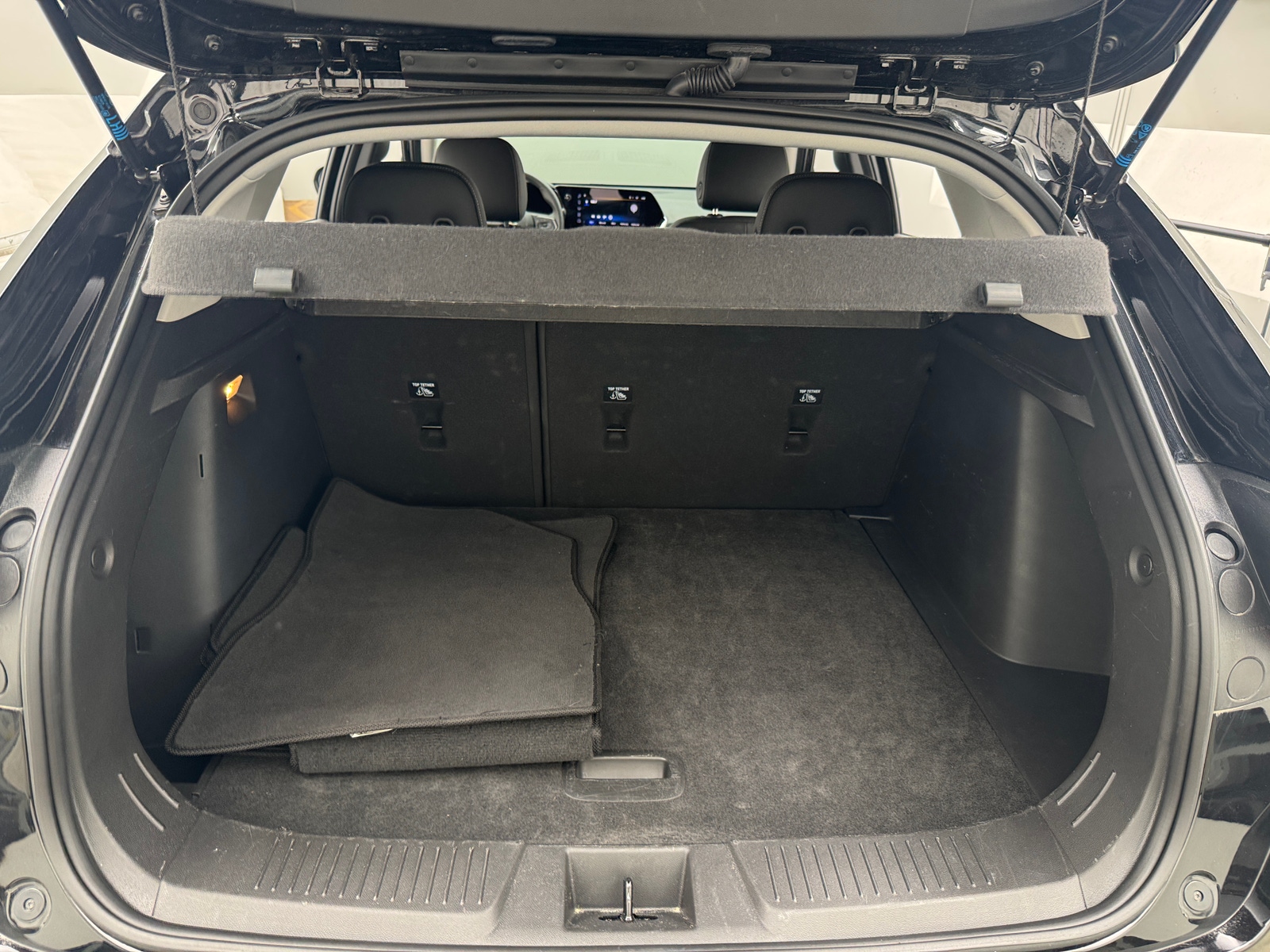 Thumbnail: 2025 Chevrolet Trax - 7