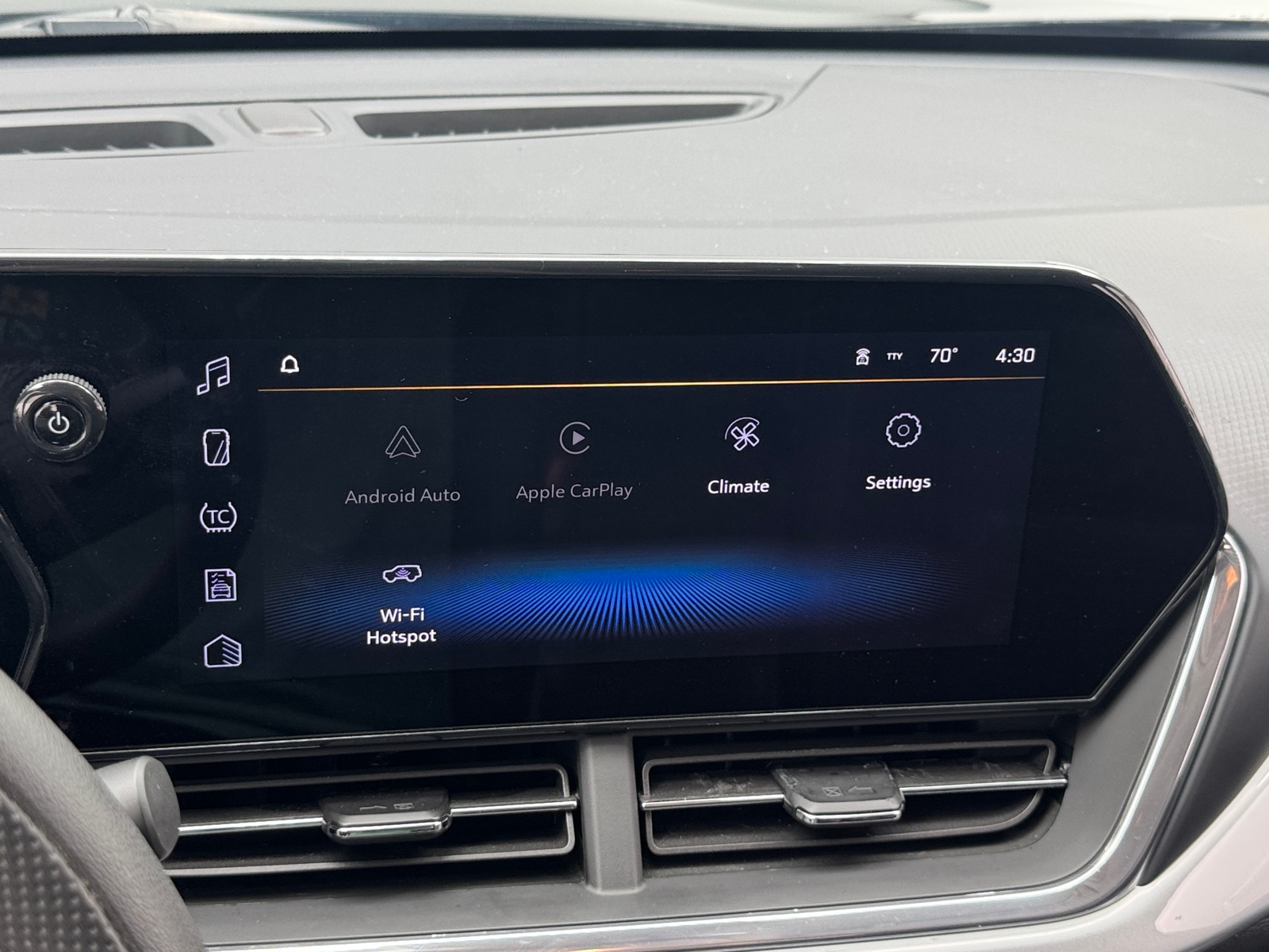 Thumbnail: 2025 Chevrolet Trax - 4