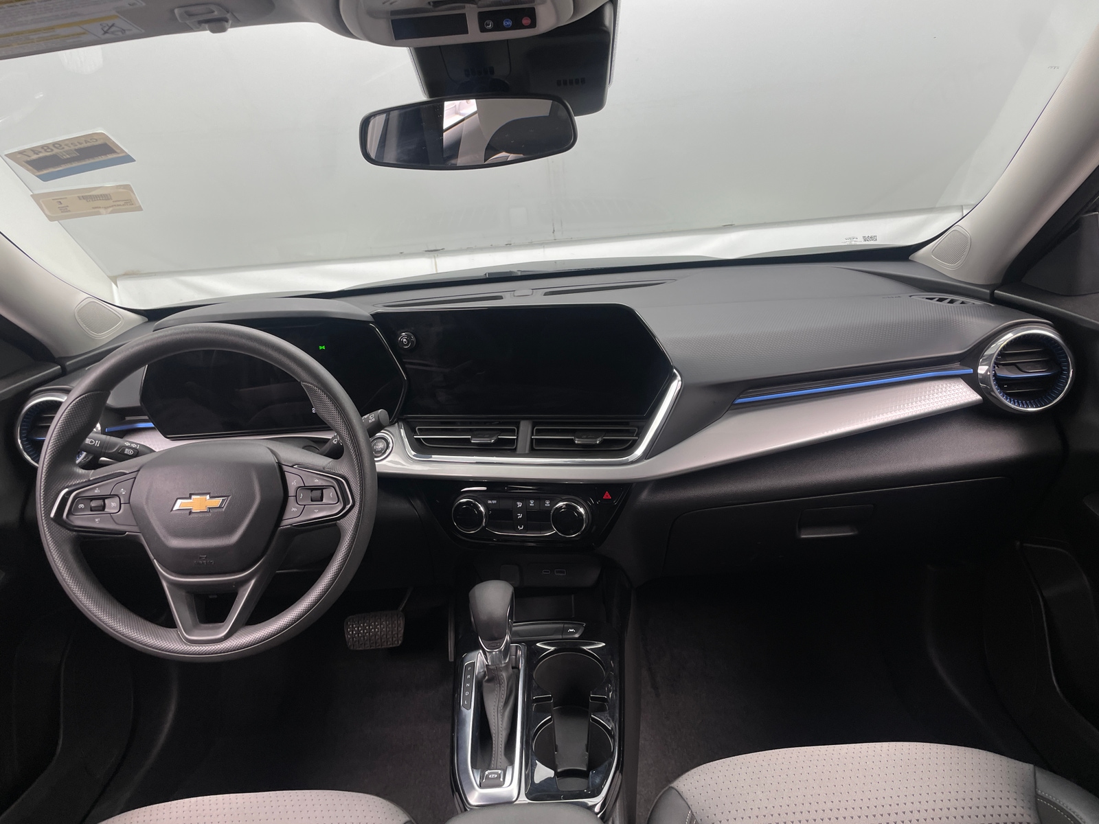 Thumbnail: 2025 Chevrolet Trax - 3