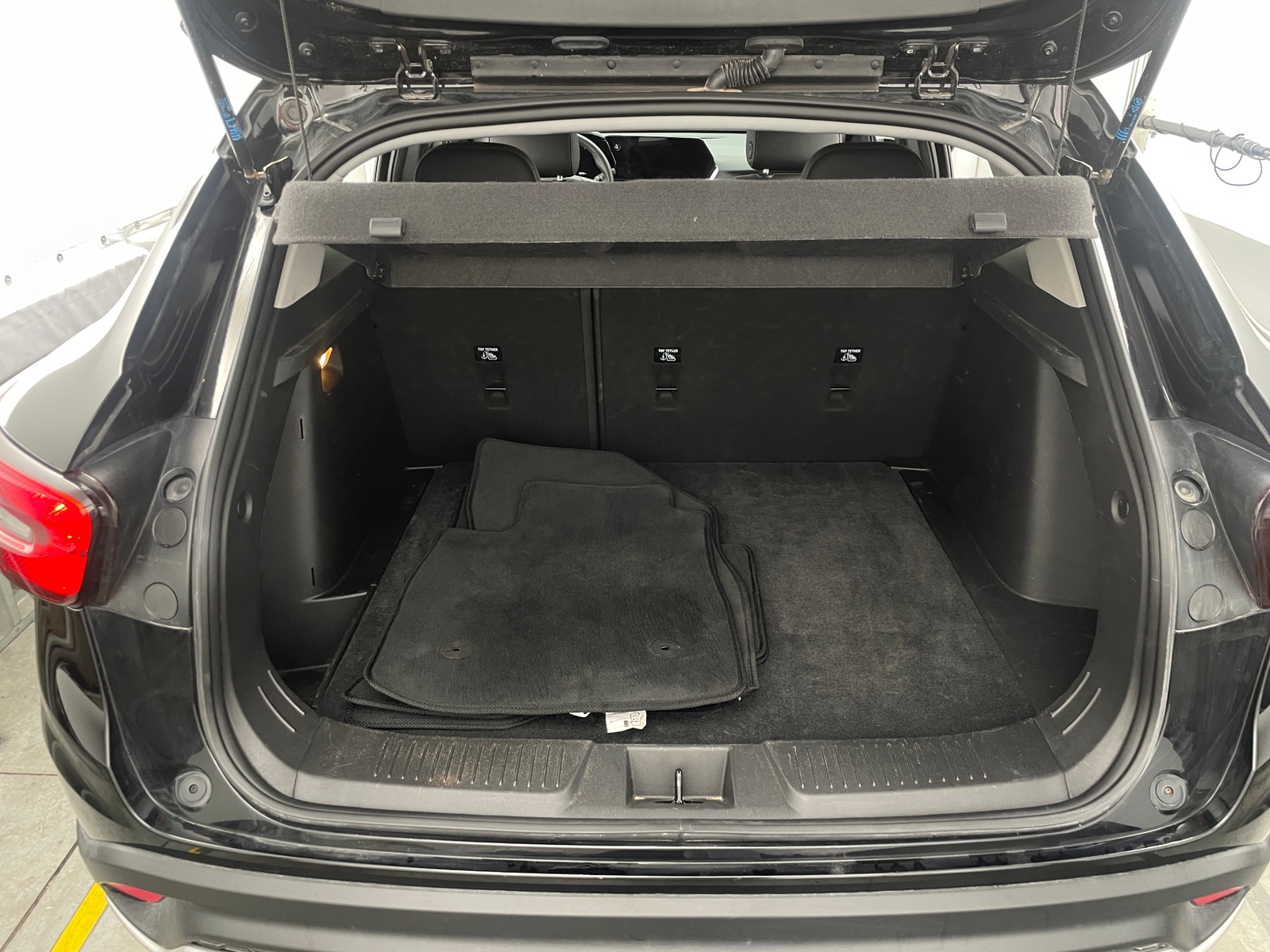 Thumbnail: 2025 Chevrolet Trax - 7