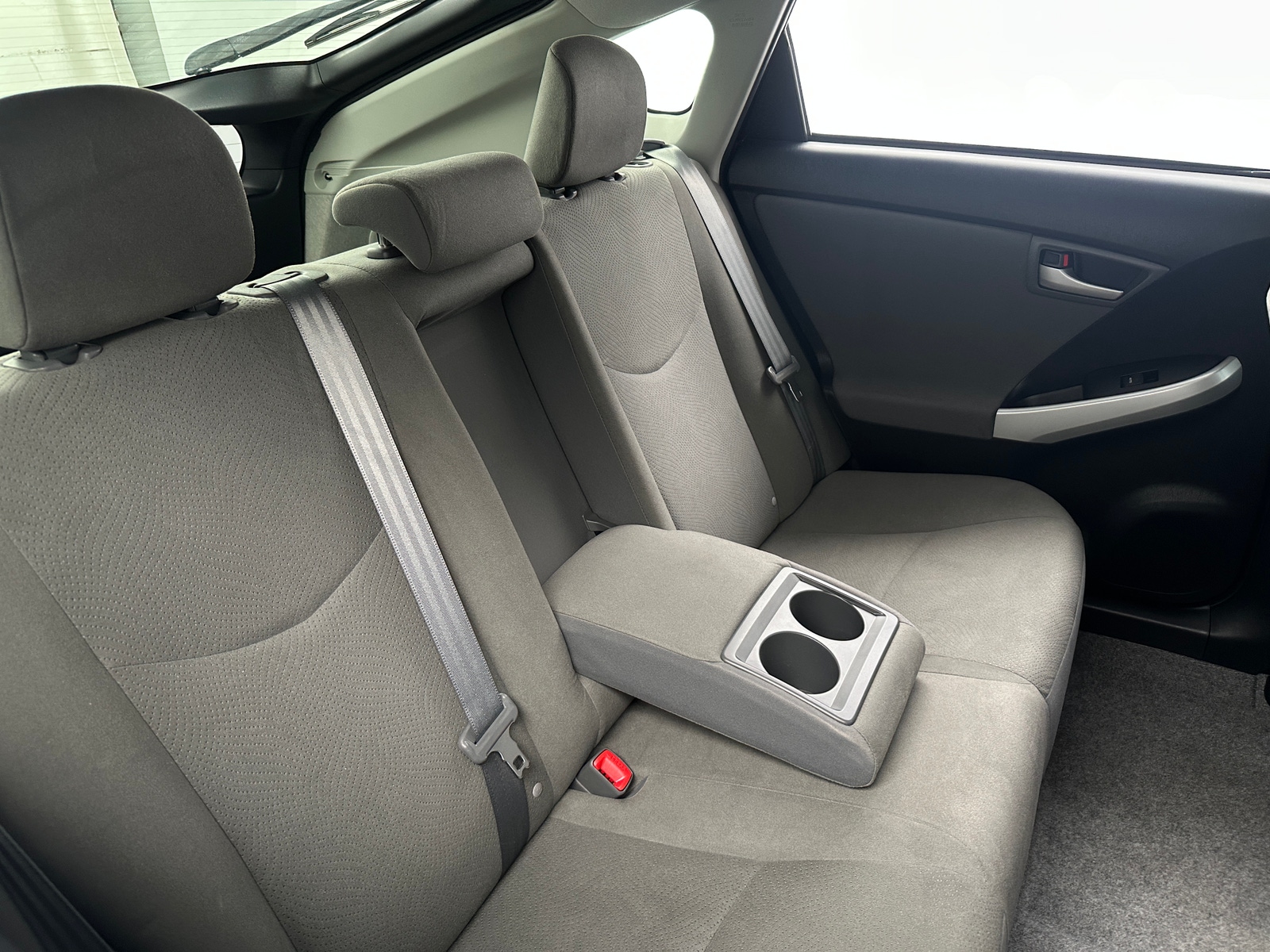 Thumbnail: 2015 Toyota Prius - 6