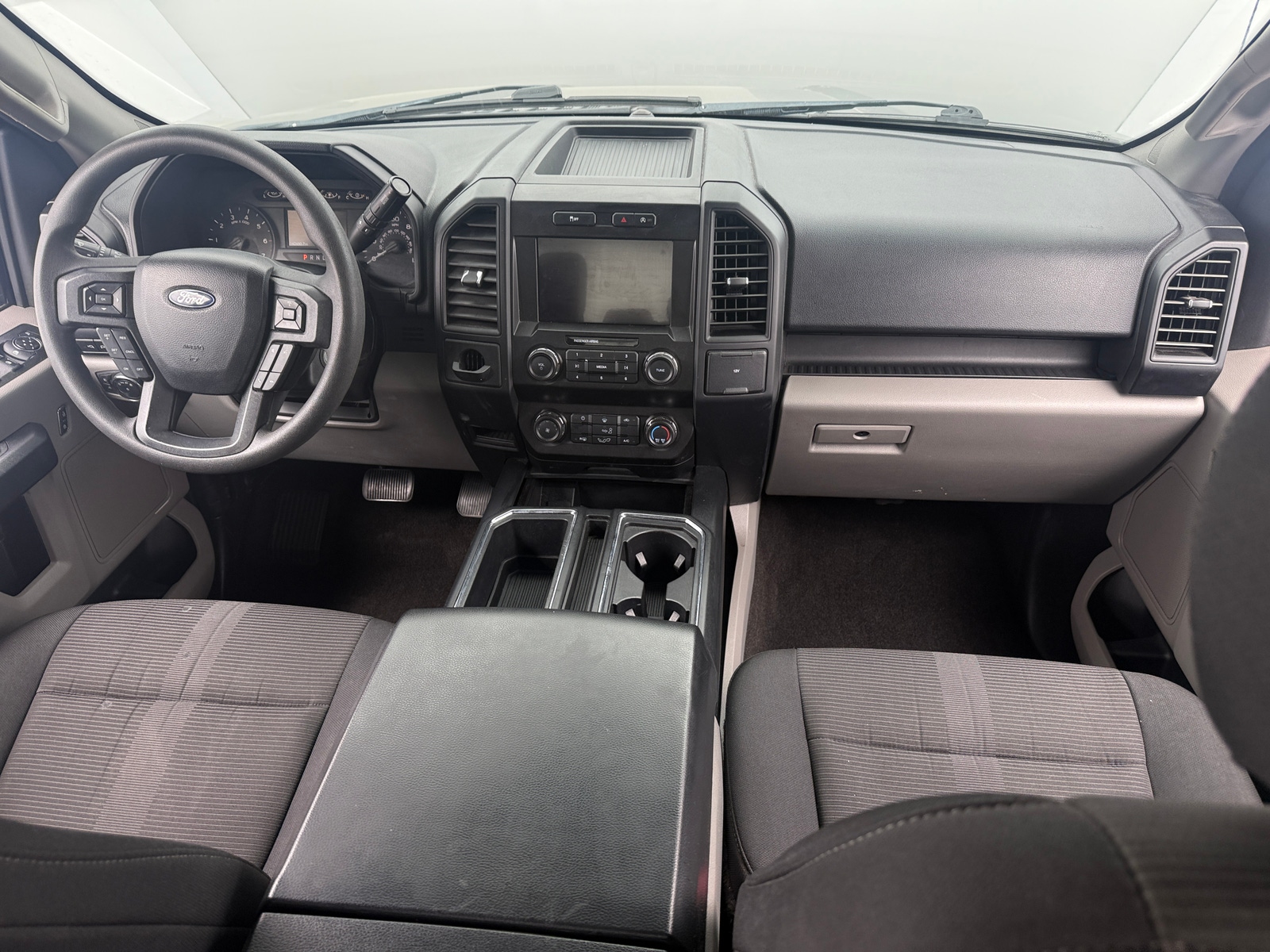 Thumbnail: 2020 Ford Econoline - 3