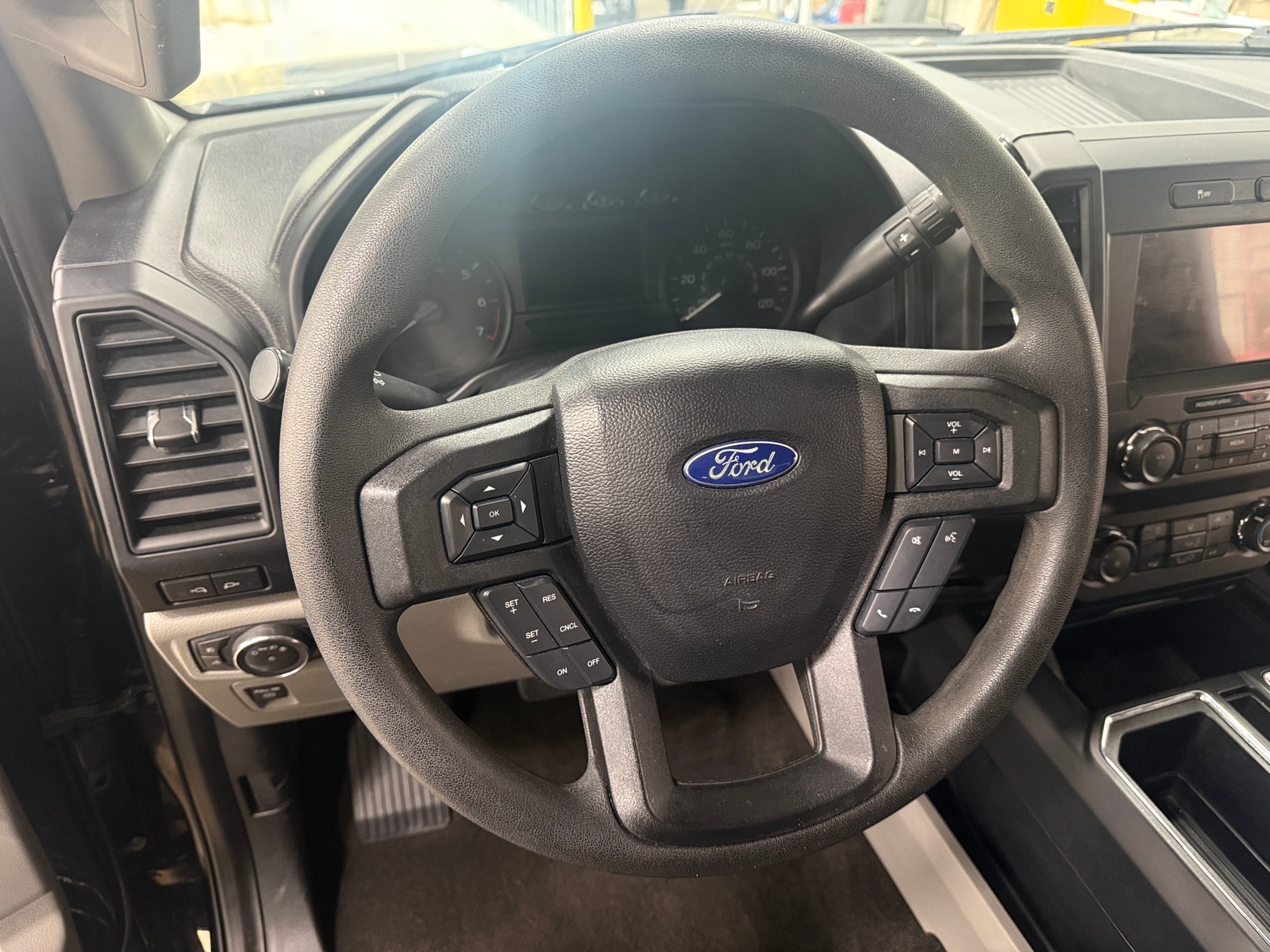 Thumbnail: 2020 Ford Econoline - 5