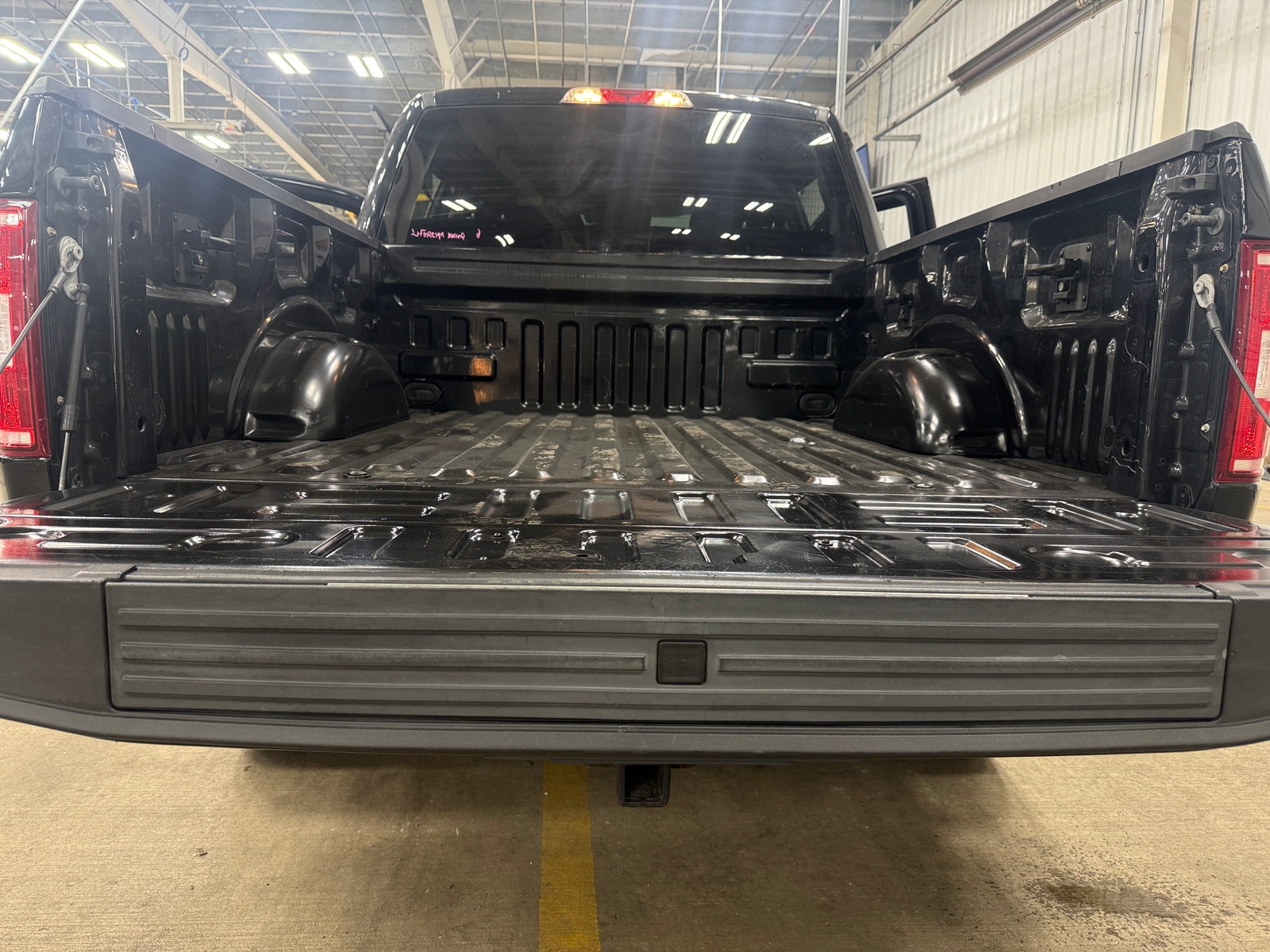 Thumbnail: 2020 Ford Econoline - 7