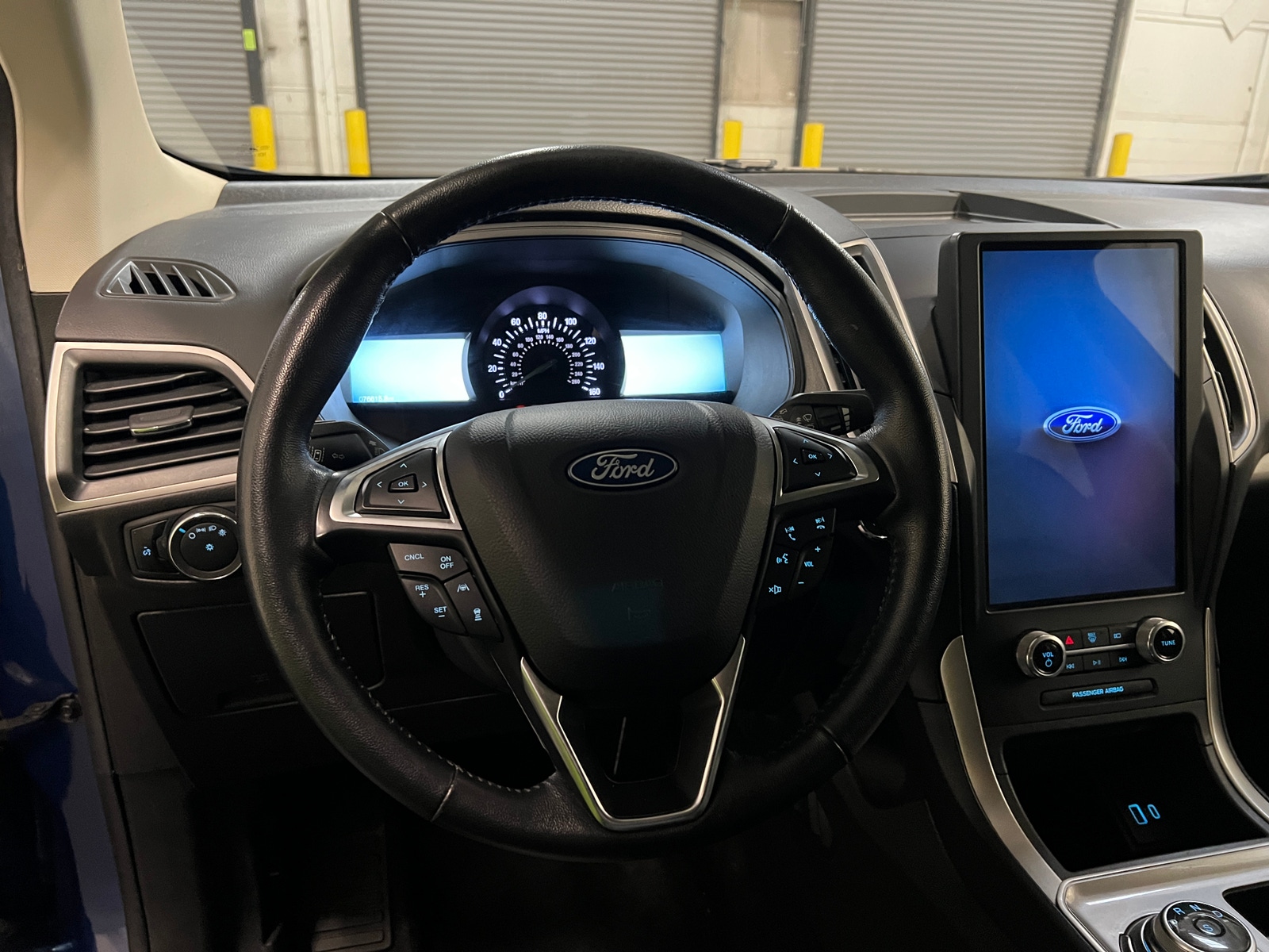 Thumbnail: 2023 Ford Edge - 4