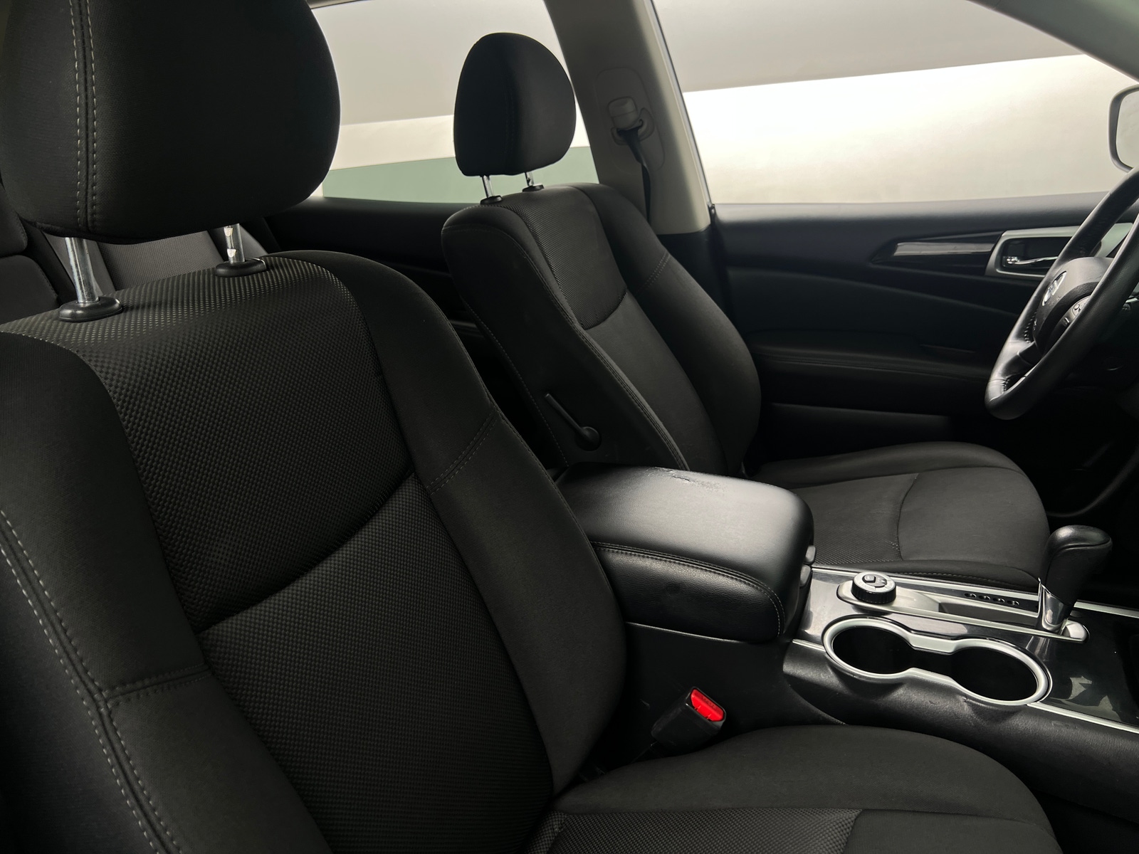 Thumbnail: 2020 Nissan Pathfinder - 2