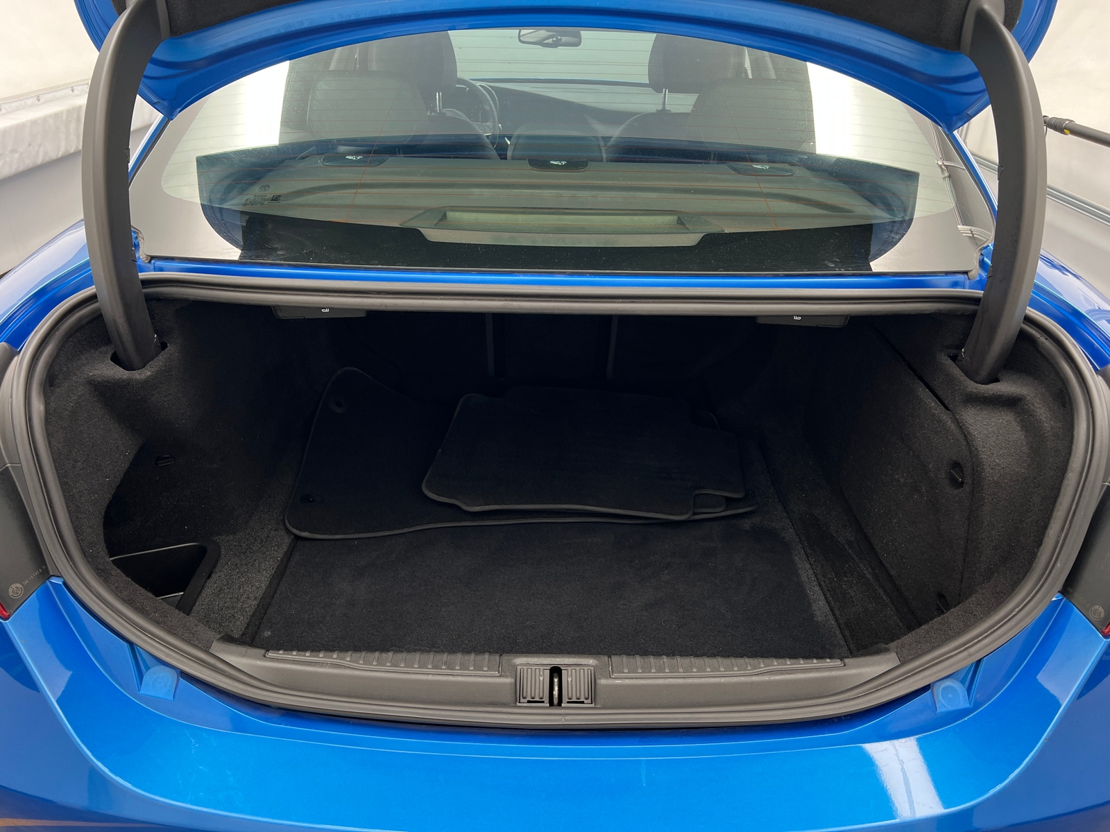 Thumbnail: 2018 Alfa Romeo Giulia - 6