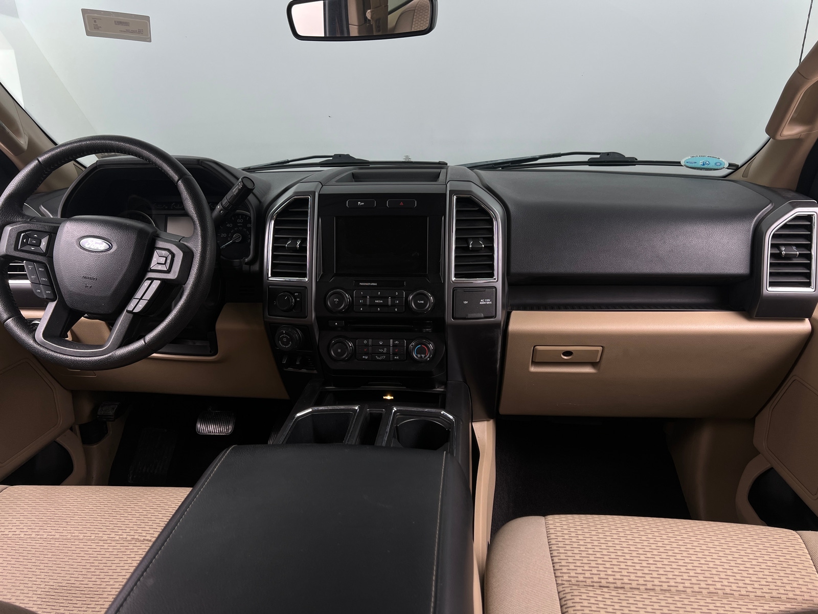 Thumbnail: 2016 Ford Econoline - 3