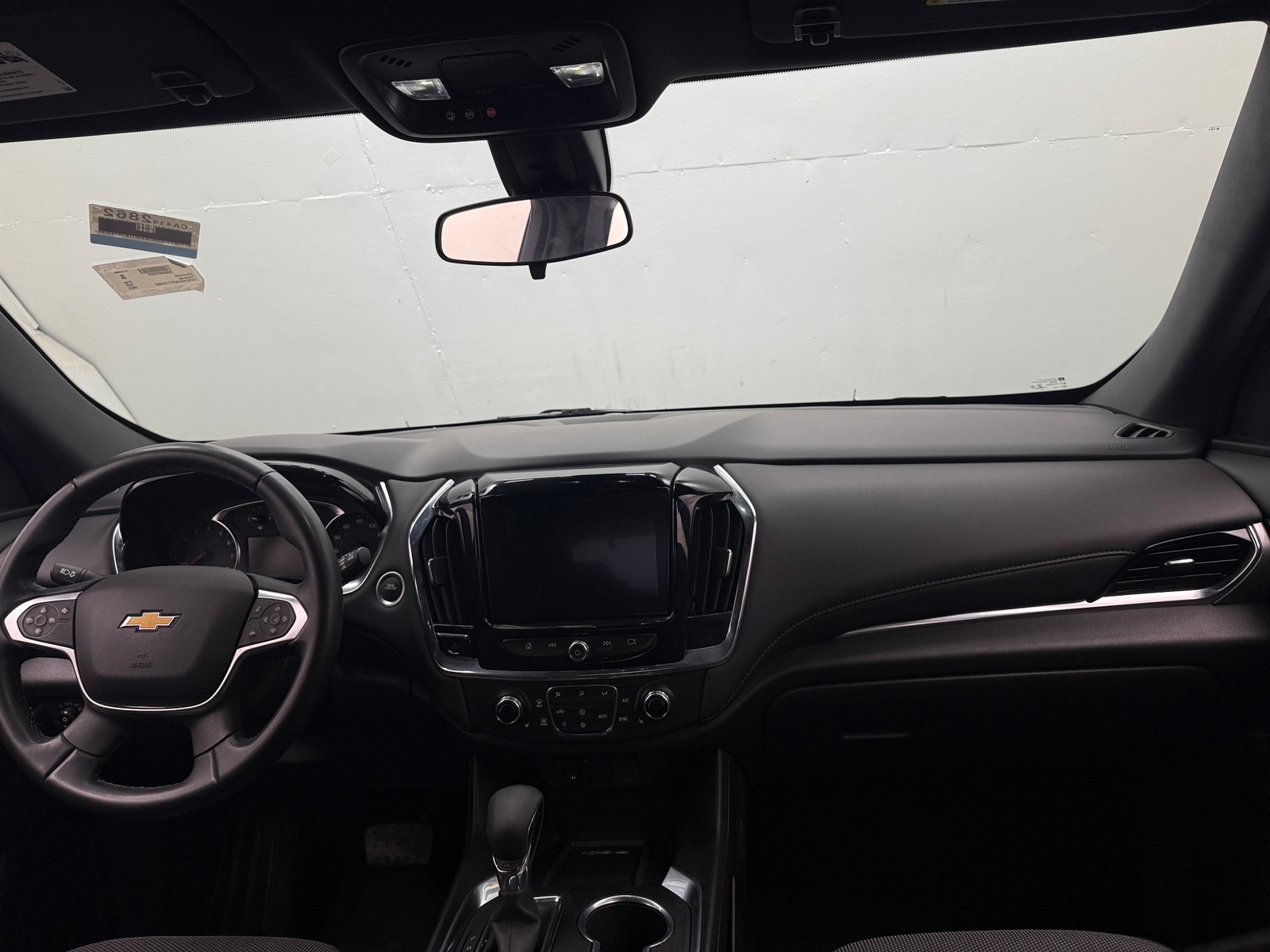 Thumbnail: 2023 Chevrolet Traverse - 3