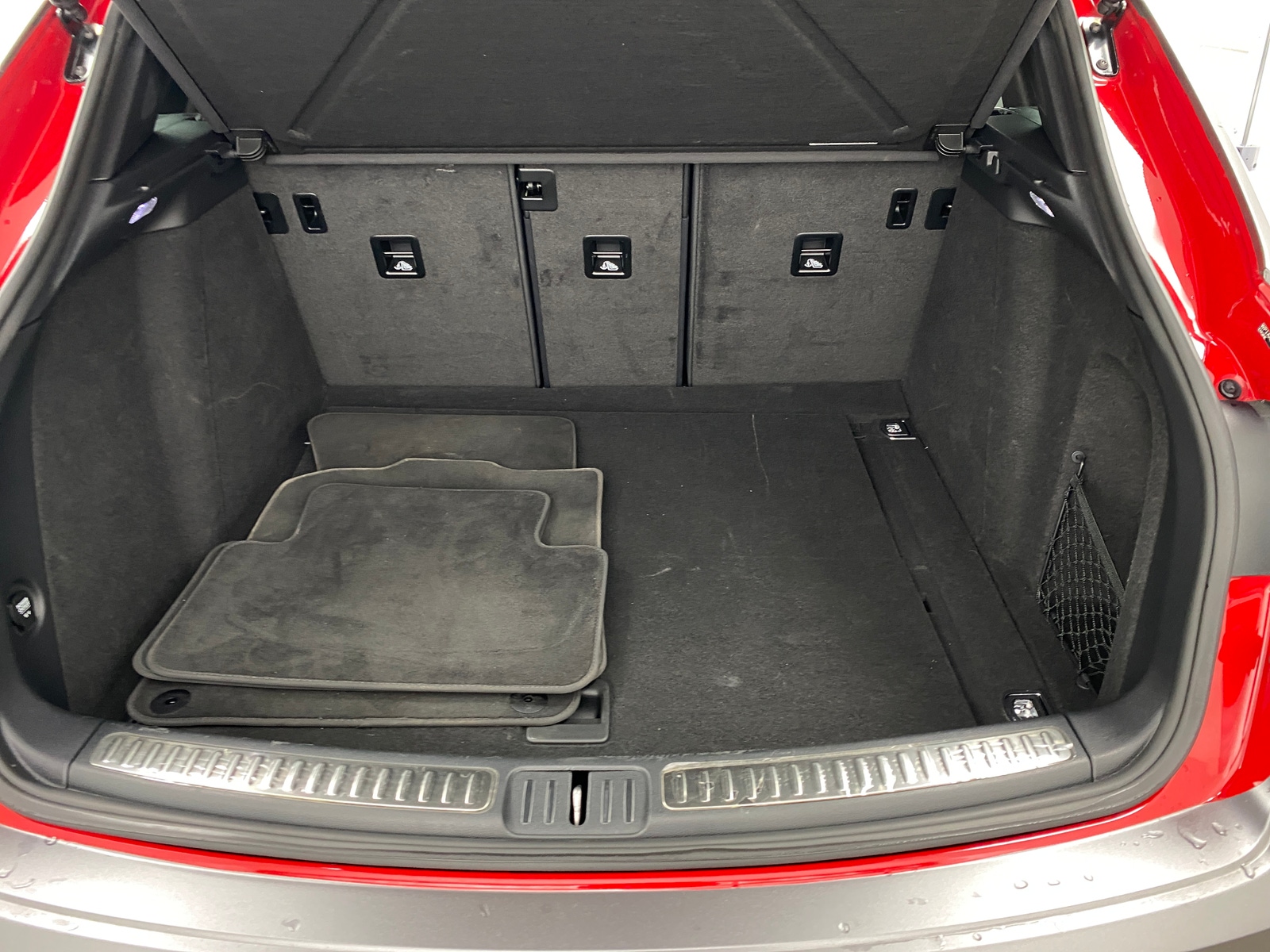 Thumbnail: 2021 Porsche Macan - 6