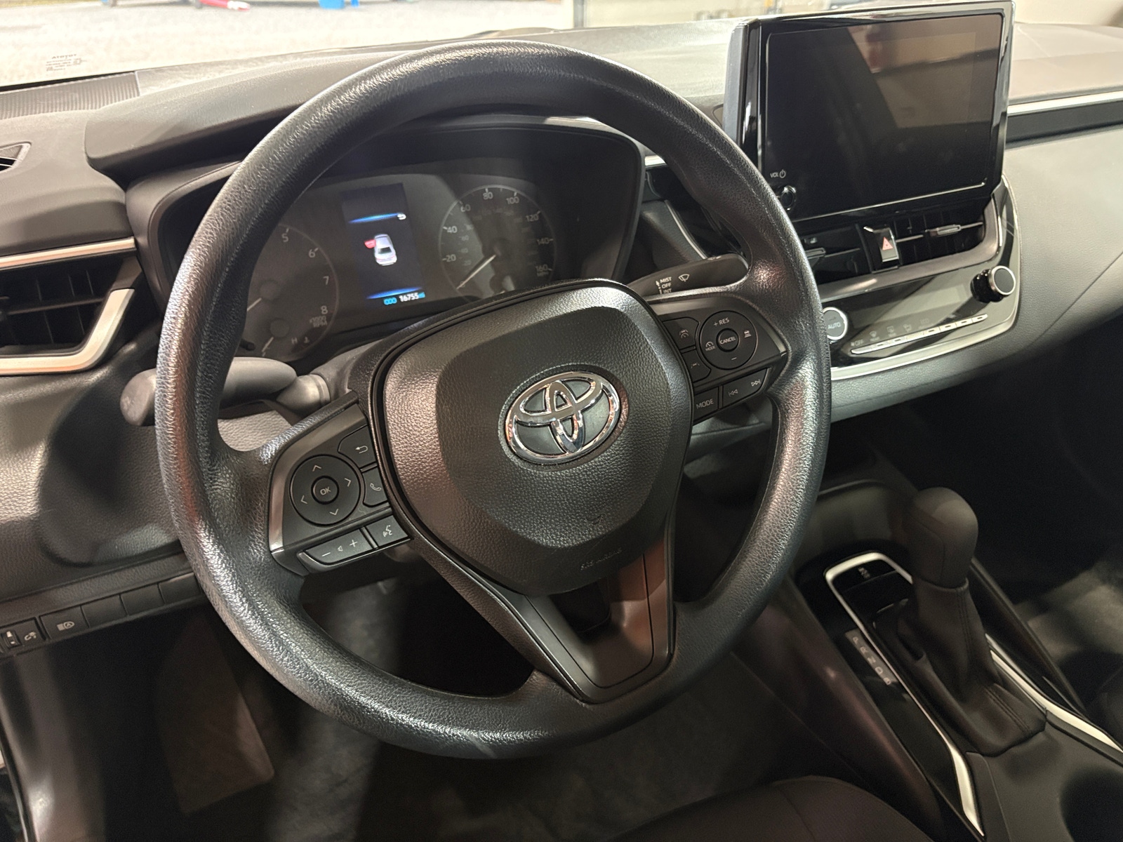 Thumbnail: 2025 Toyota Corolla - 5