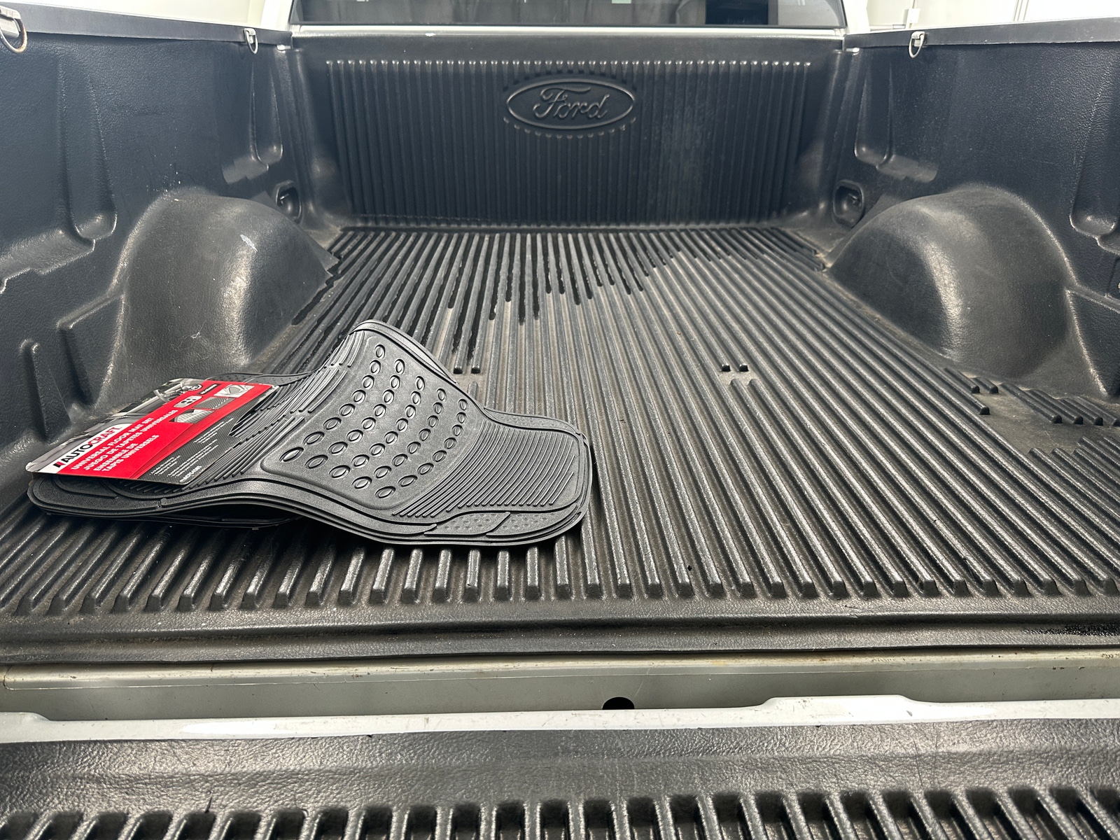 Thumbnail: 2012 Ford Econoline - 7