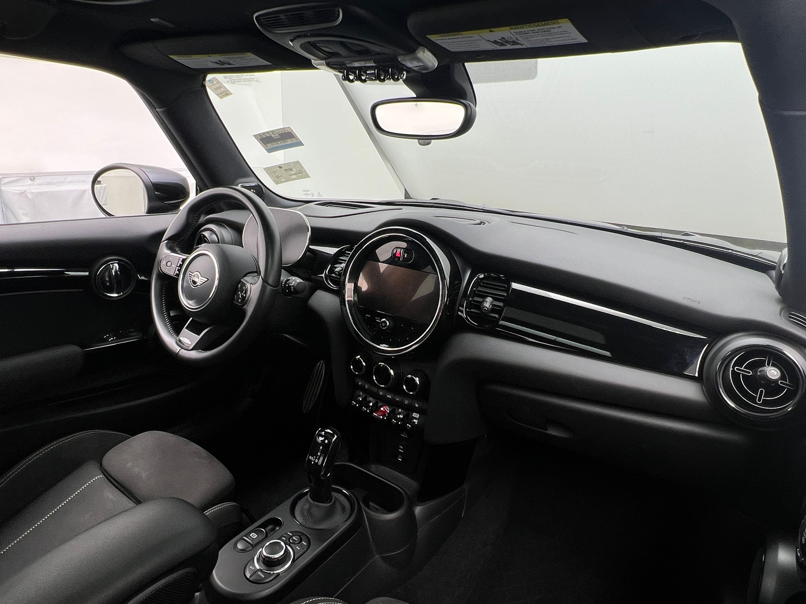 Thumbnail: 2023 MINI Cooper Hardtop - 2