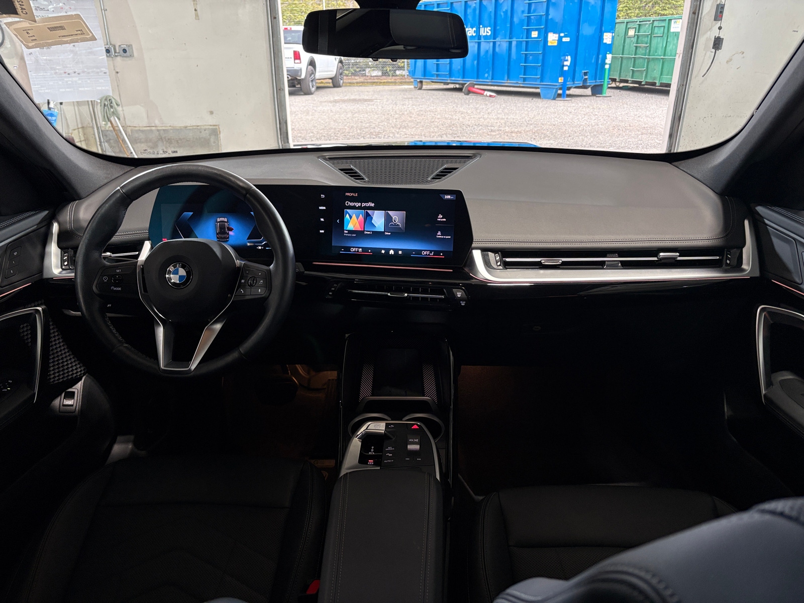 Thumbnail: 2025 BMW X1 - 2