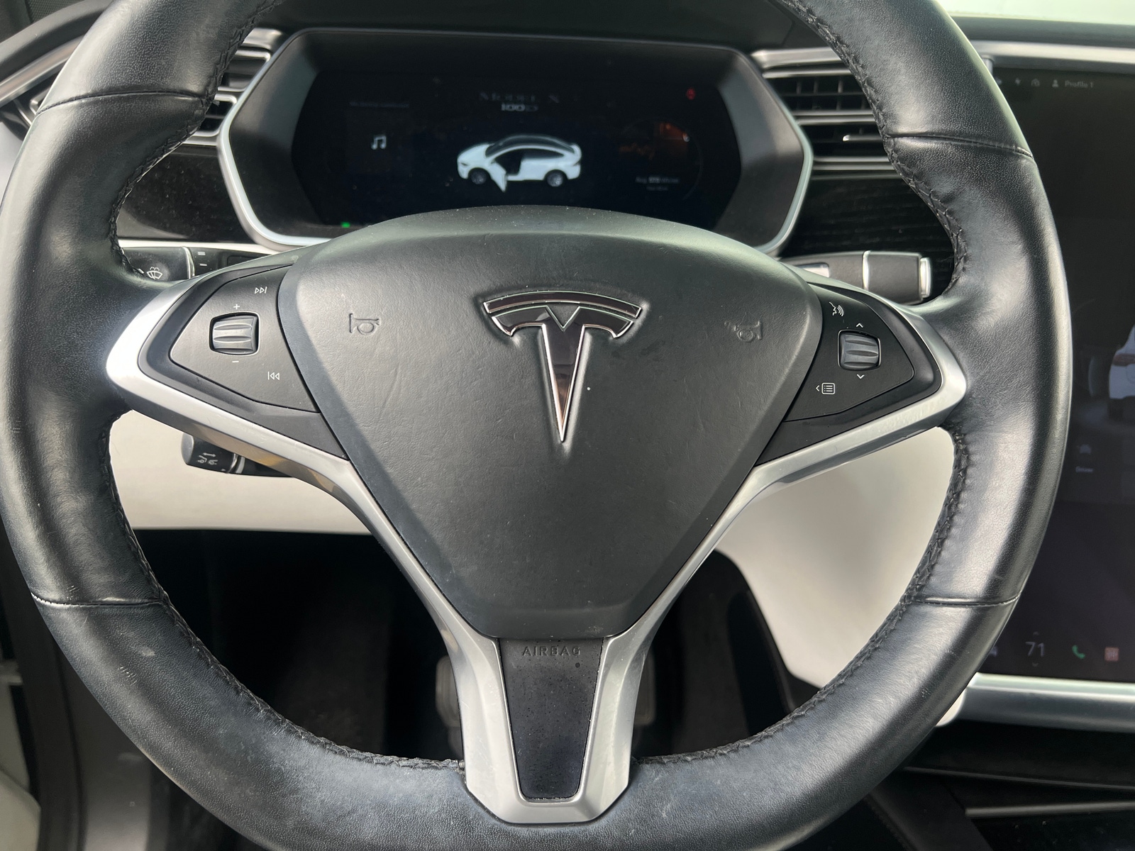 Thumbnail: 2018 Tesla Model X - 4