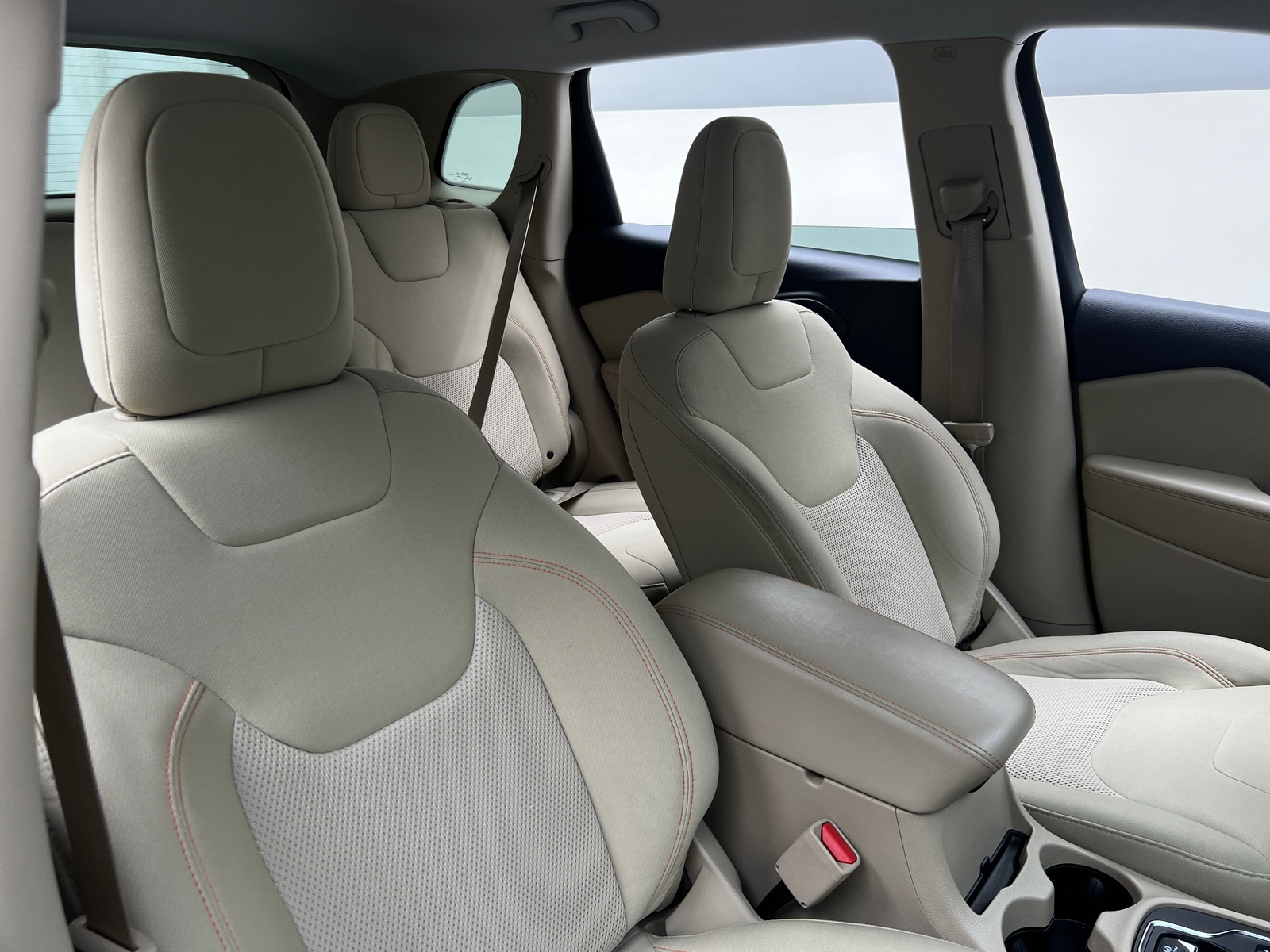 Thumbnail: 2019 Jeep Cherokee - 2