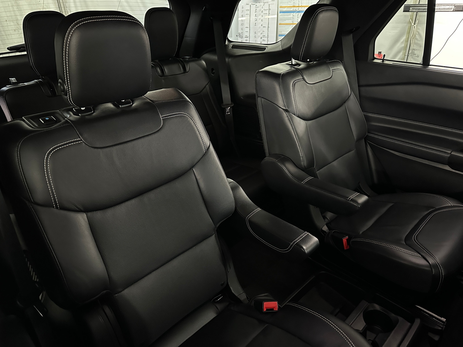 Thumbnail: 2020 Ford Explorer - 5