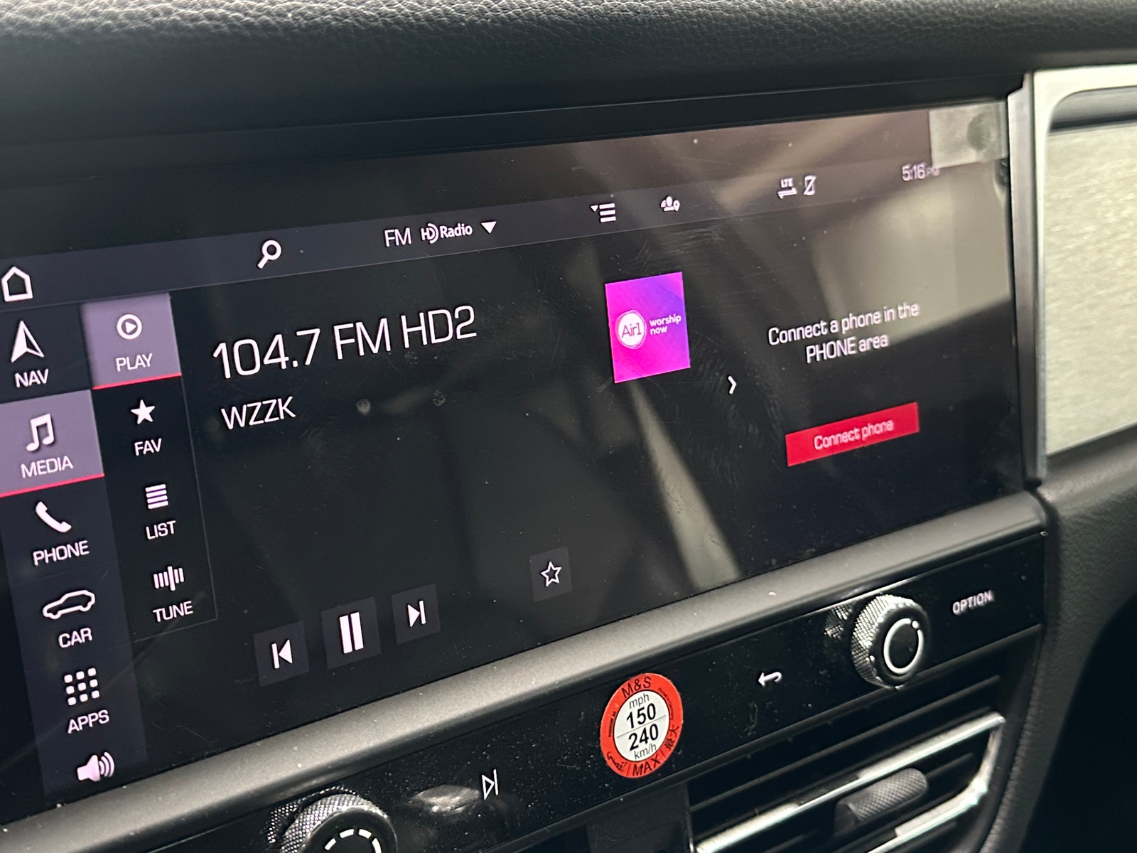 Thumbnail: 2023 Porsche Macan - 3