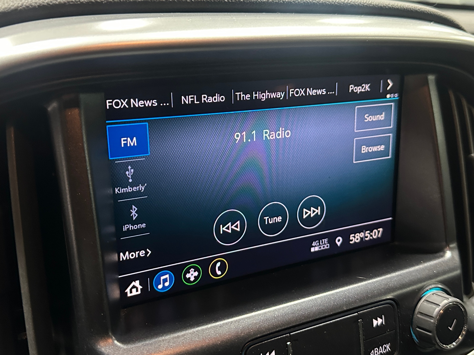 Thumbnail: 2021 Chevrolet Colorado - 4