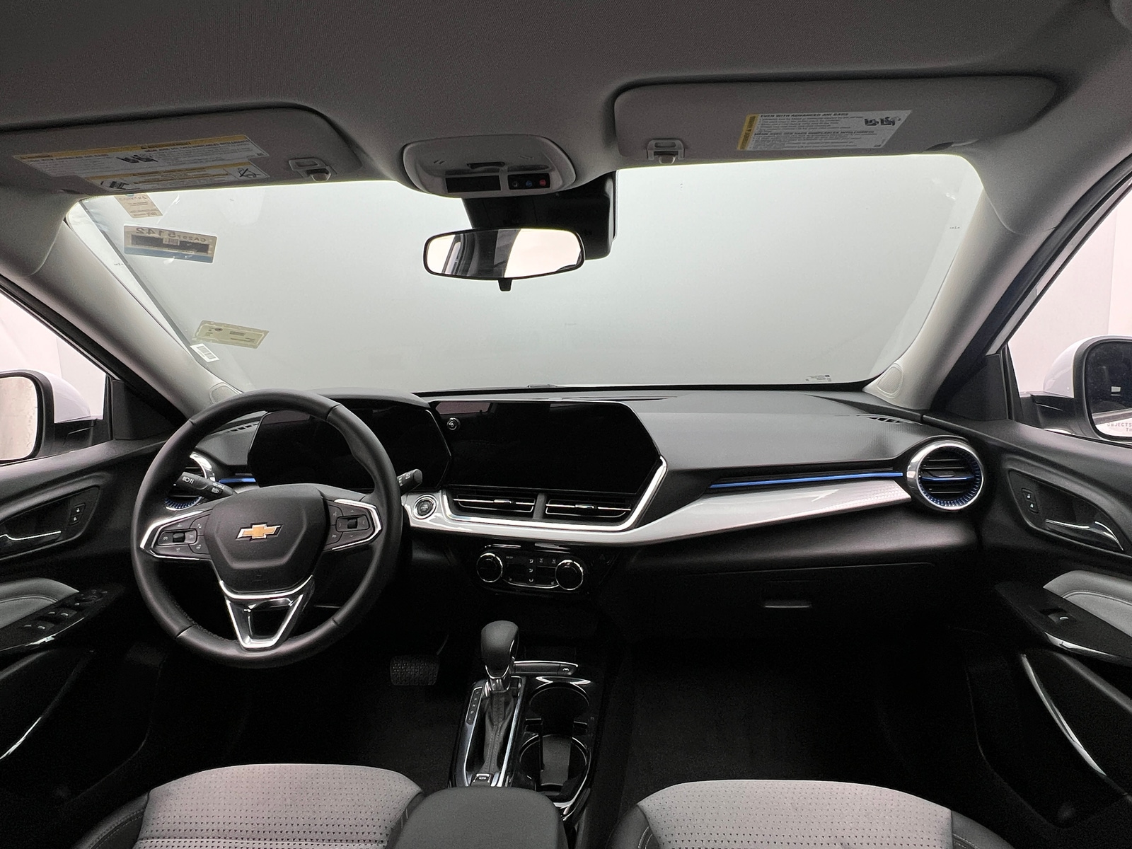 Thumbnail: 2025 Chevrolet Trax - 3