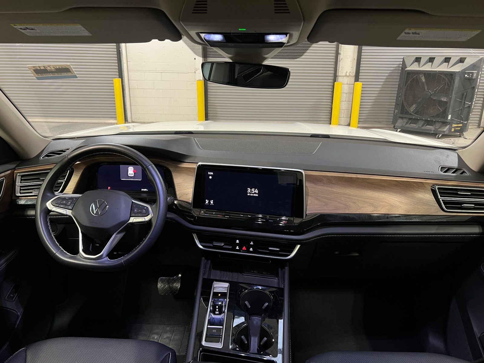 Thumbnail: 2025 Volkswagen Atlas - 2