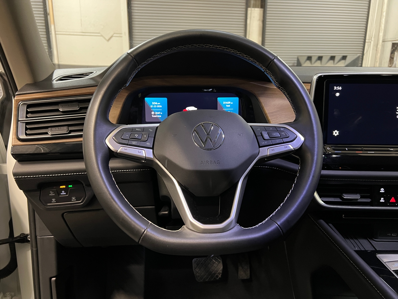 Thumbnail: 2025 Volkswagen Atlas - 4