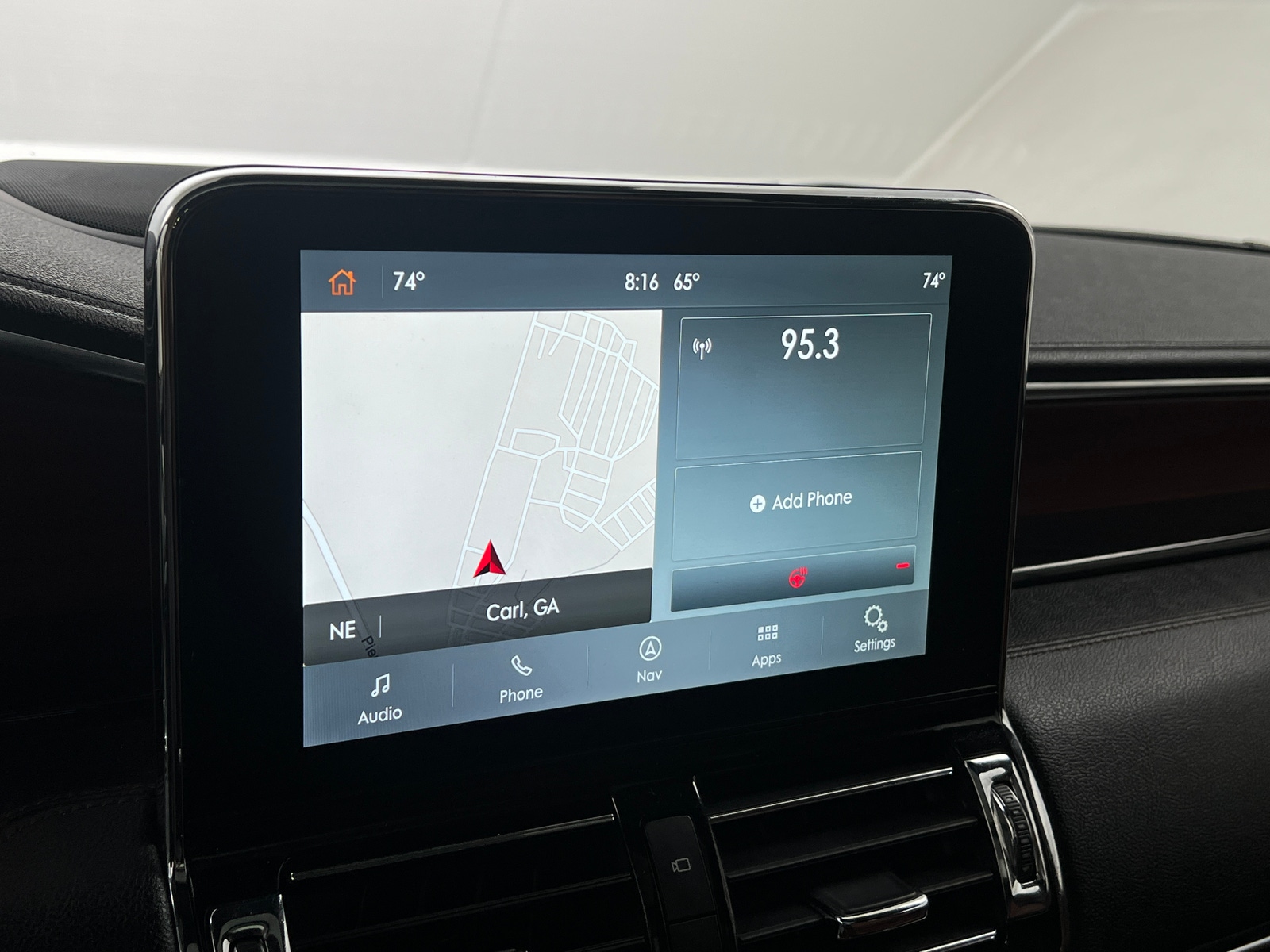 Thumbnail: 2021 Lincoln Navigator L - 3