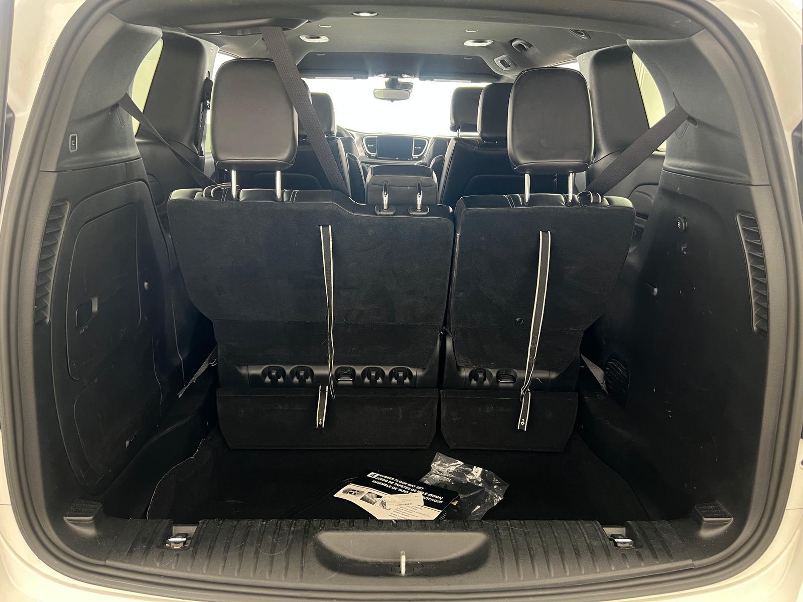 Thumbnail: 2024 Chrysler Pacifica - 6