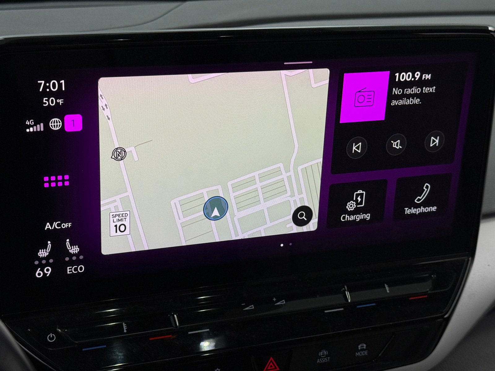 Thumbnail: 2022 Volkswagen ID.4 - 3