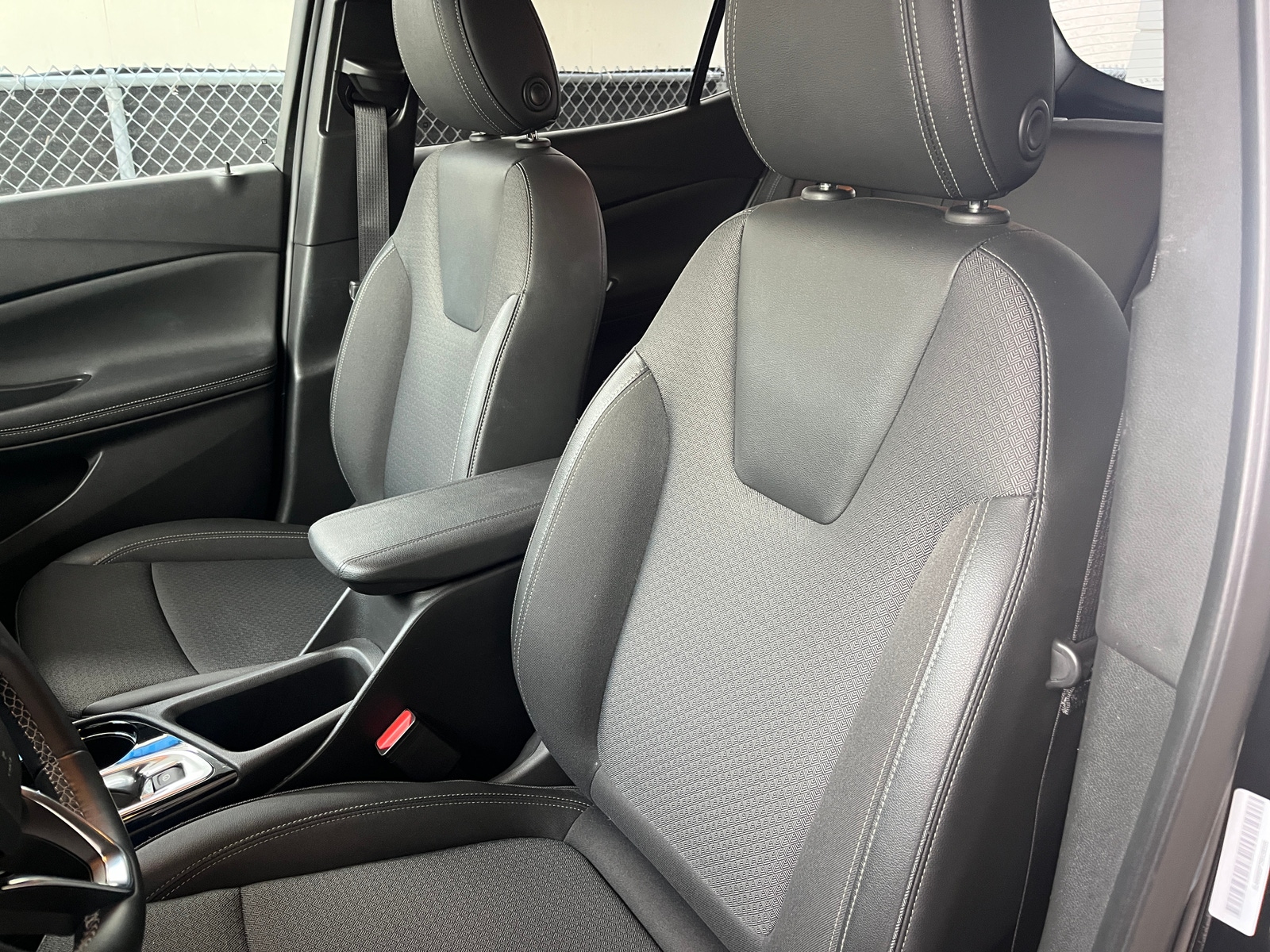 Thumbnail: 2025 Buick Encore GX - 2