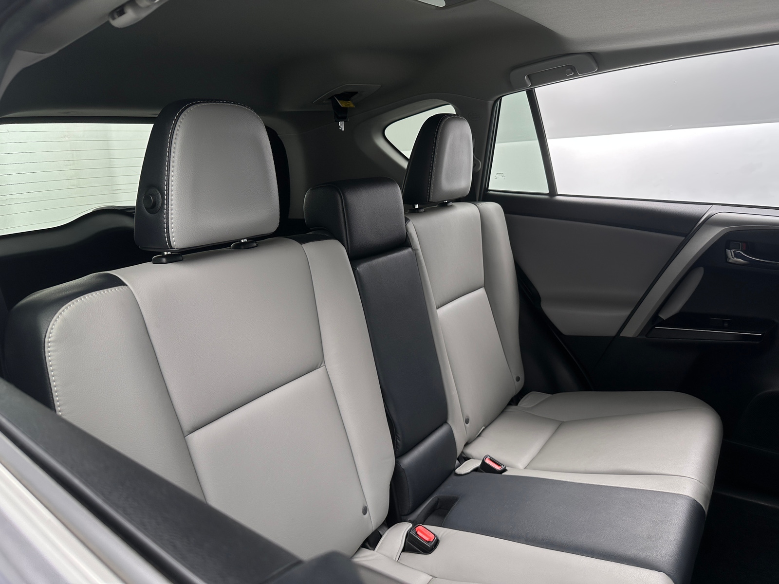 Thumbnail: 2017 Toyota RAV4 - 5