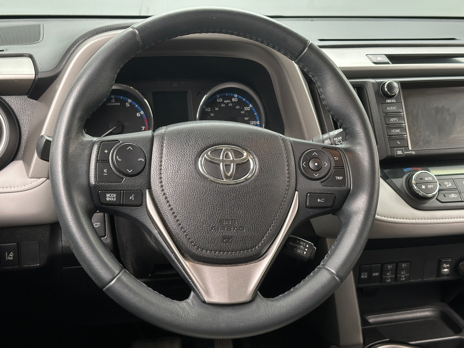 Thumbnail: 2017 Toyota RAV4 - 4