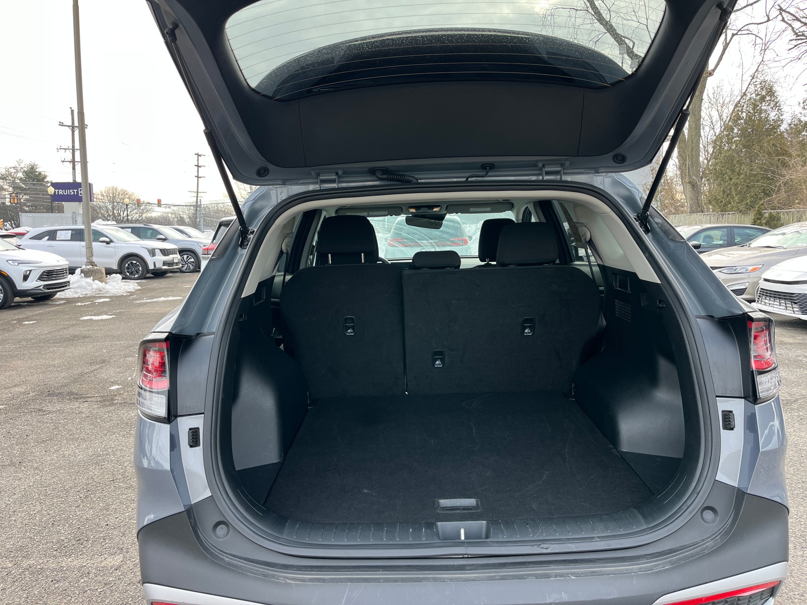 Thumbnail: 2025 Kia Sportage - 6