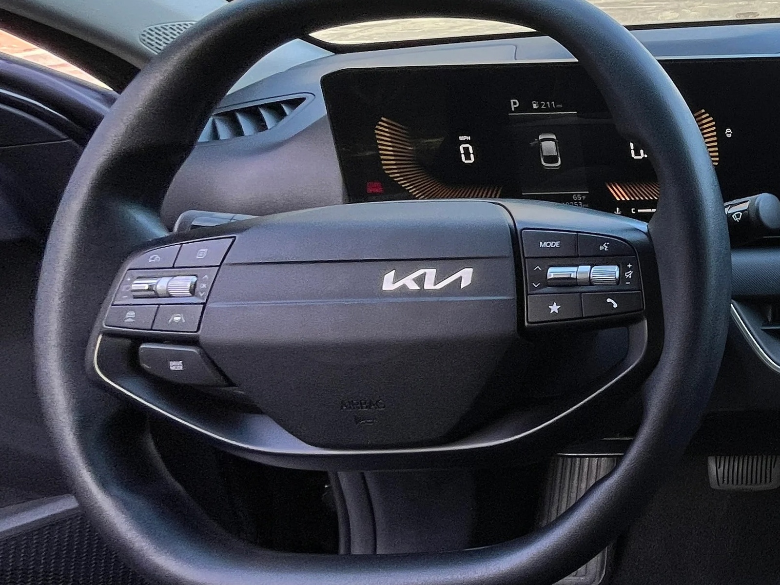 Thumbnail: 2025 Kia K4 - 5