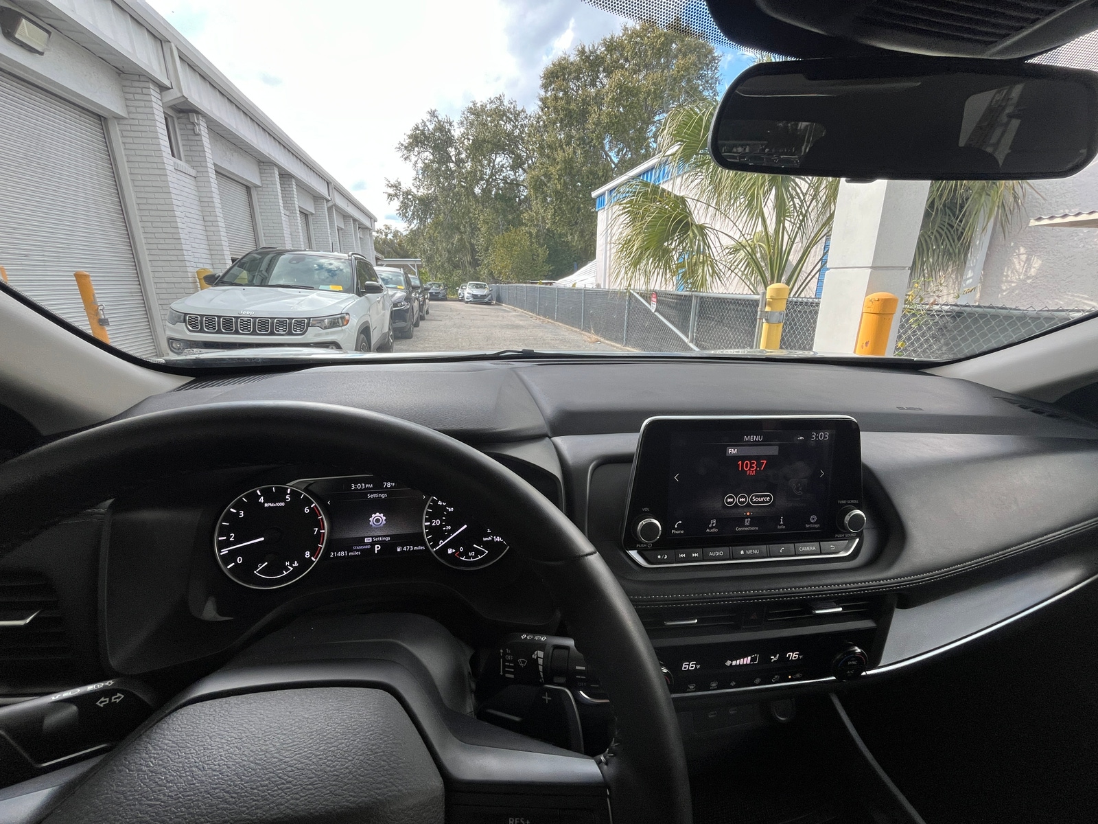 Thumbnail: 2025 Nissan Rogue - 3