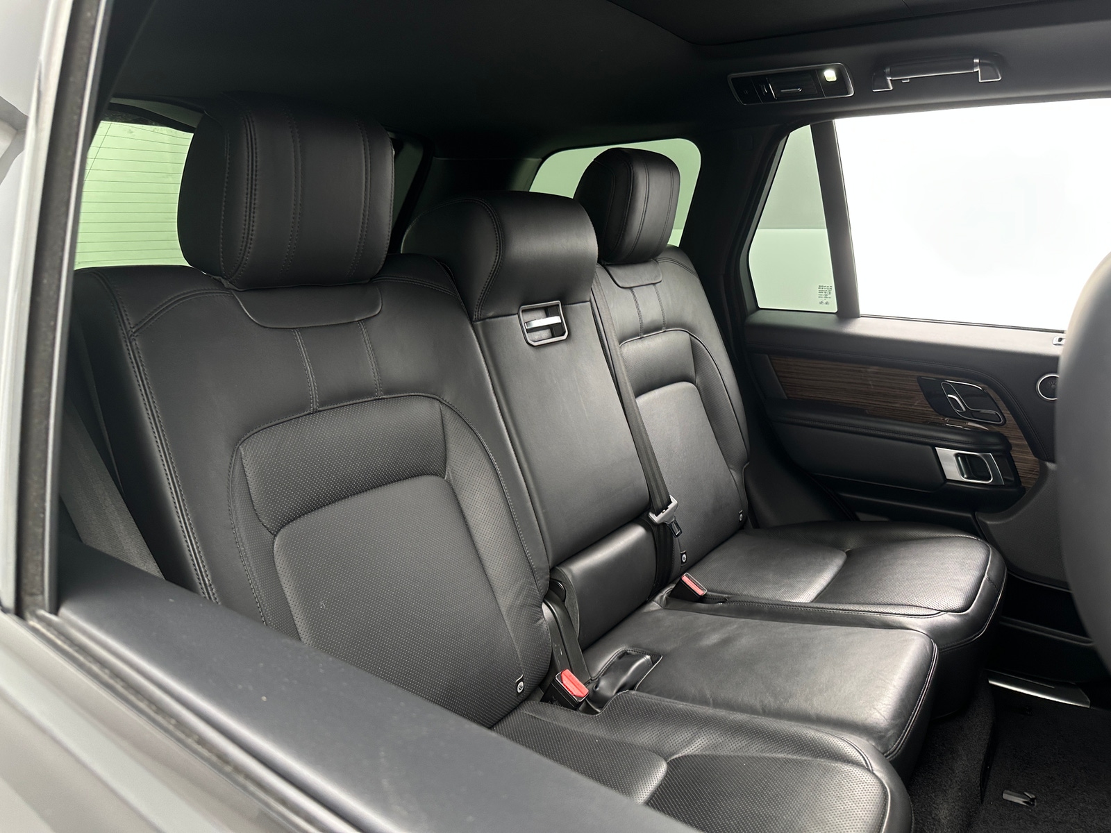 Thumbnail: 2018 Land Rover Range Rover - 5