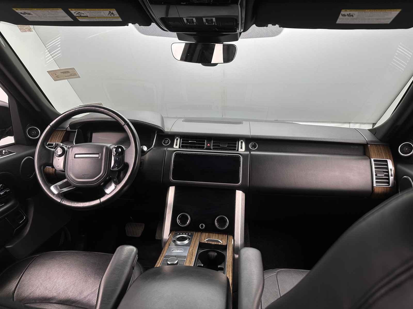 Thumbnail: 2018 Land Rover Range Rover - 2