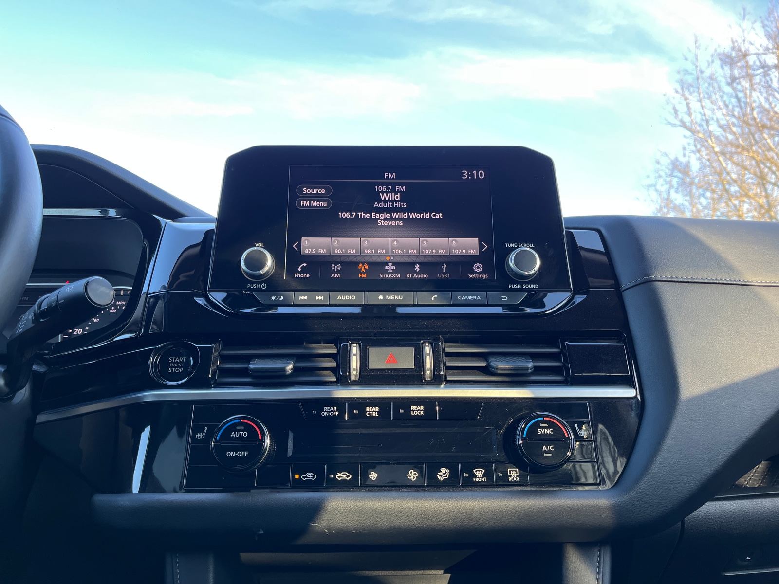 Thumbnail: 2025 Nissan Pathfinder - 4