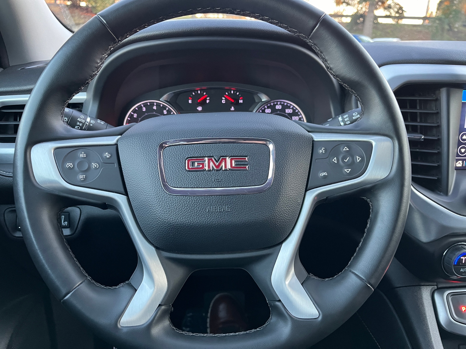 Thumbnail: 2023 GMC Acadia - 5