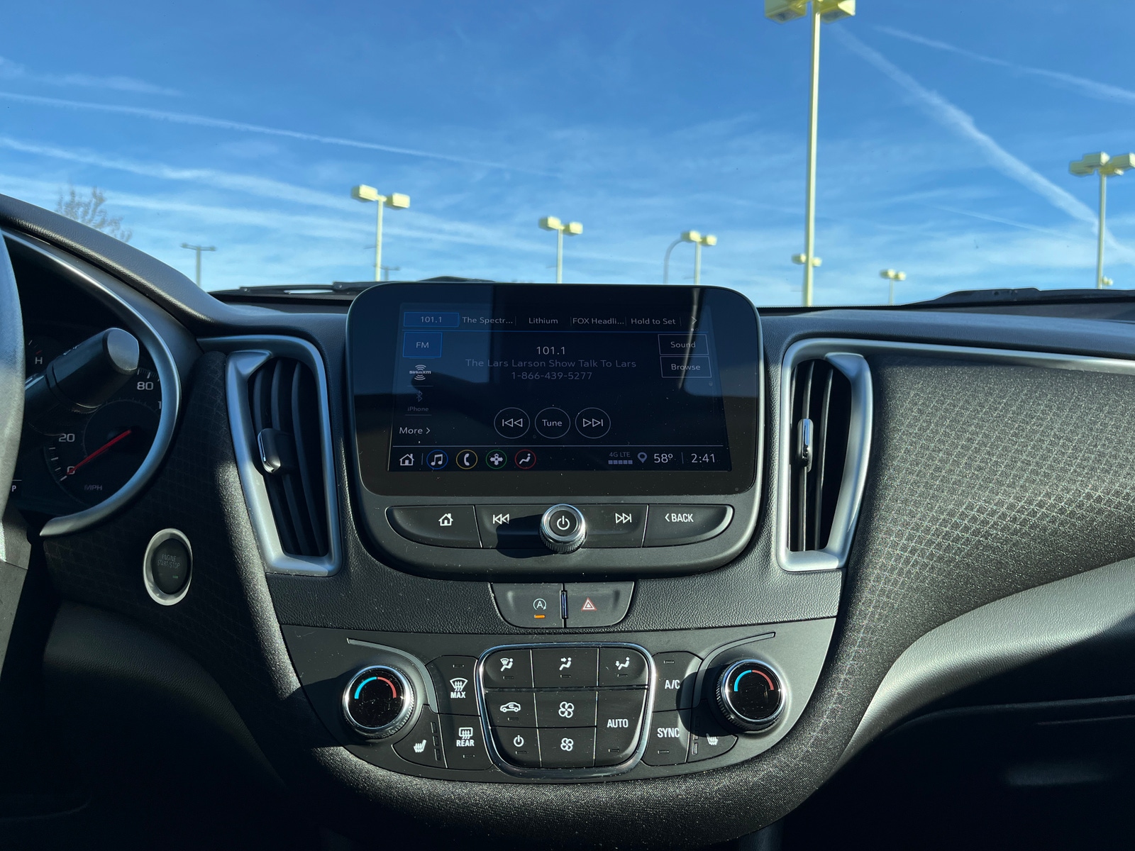 Thumbnail: 2024 Chevrolet Malibu - 4