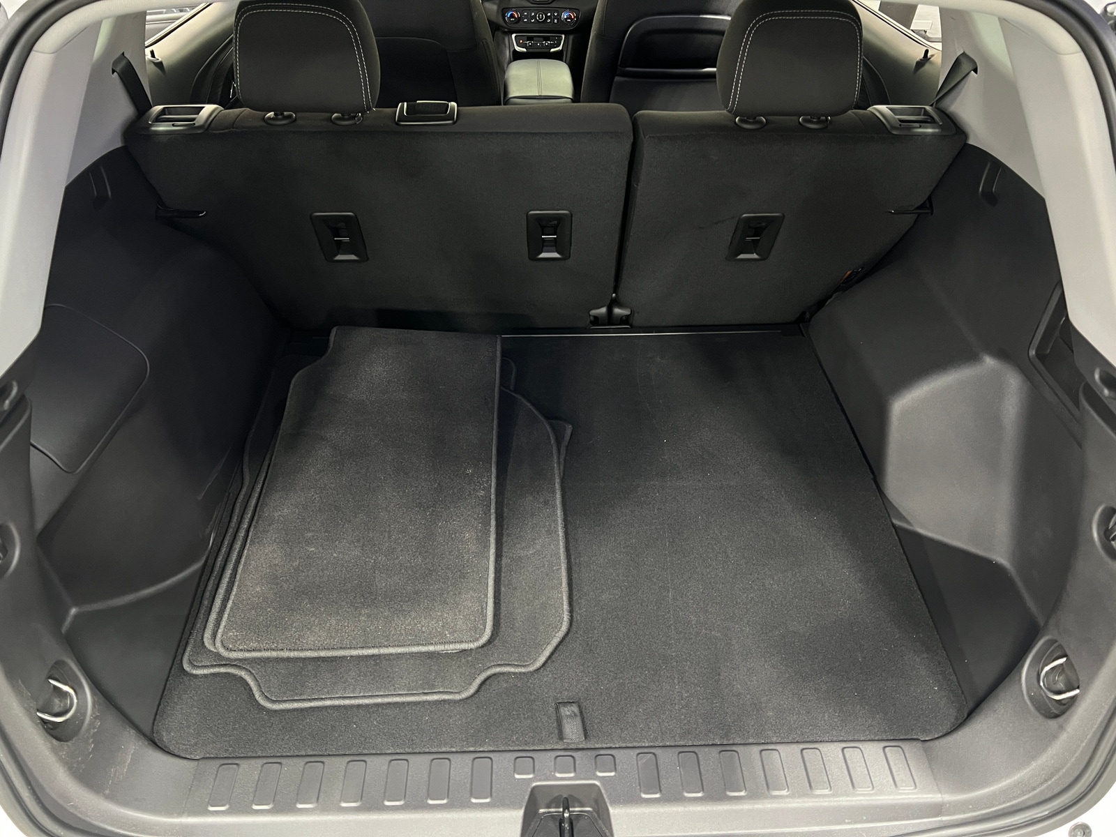 Thumbnail: 2024 GMC Terrain - 7