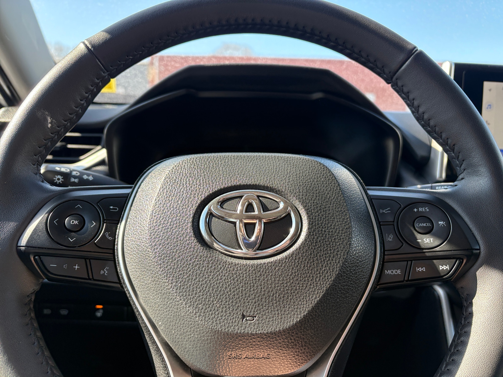 Thumbnail: 2025 Toyota RAV4 - 4