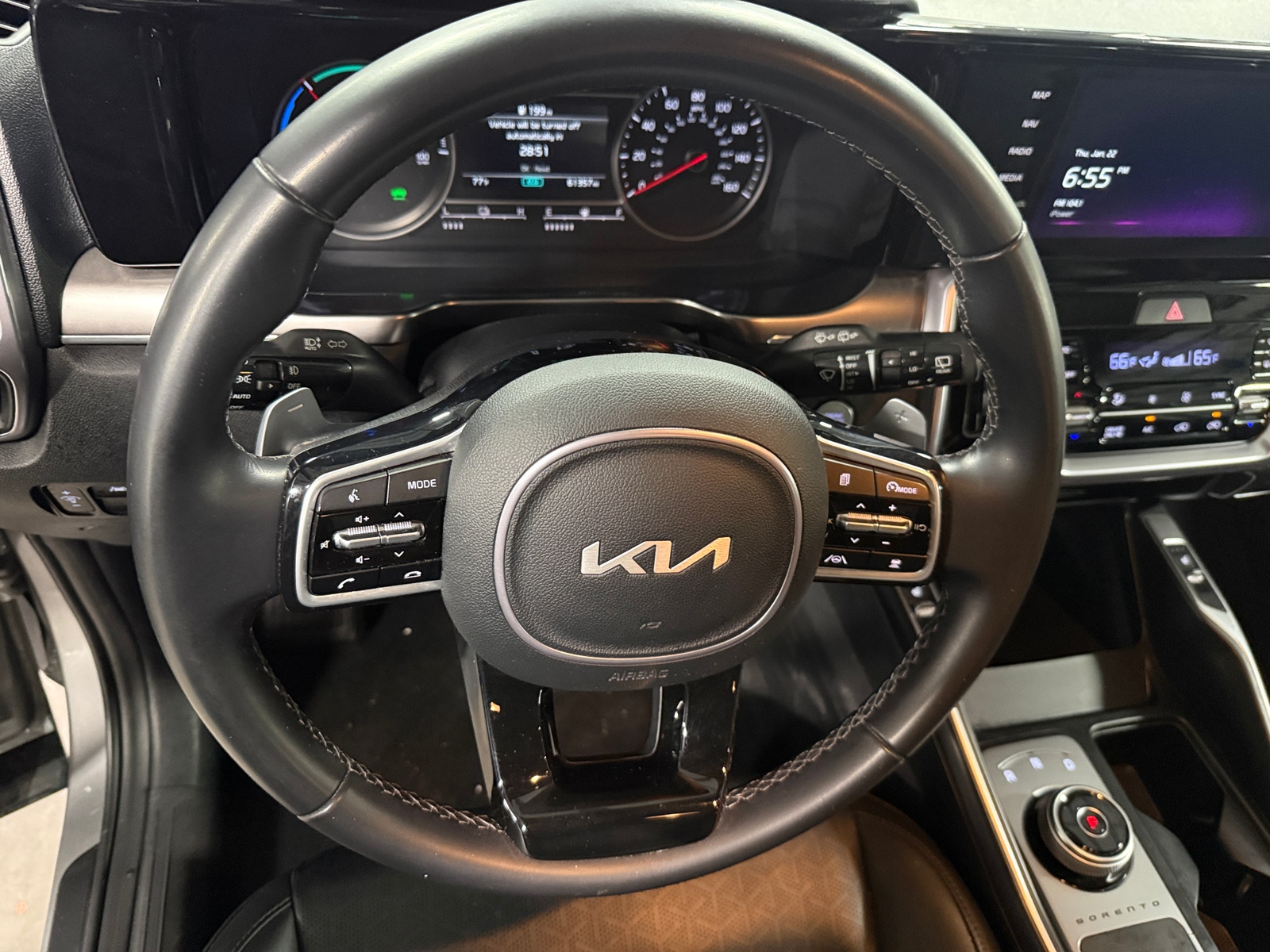 Thumbnail: 2023 Kia Sorento - 4