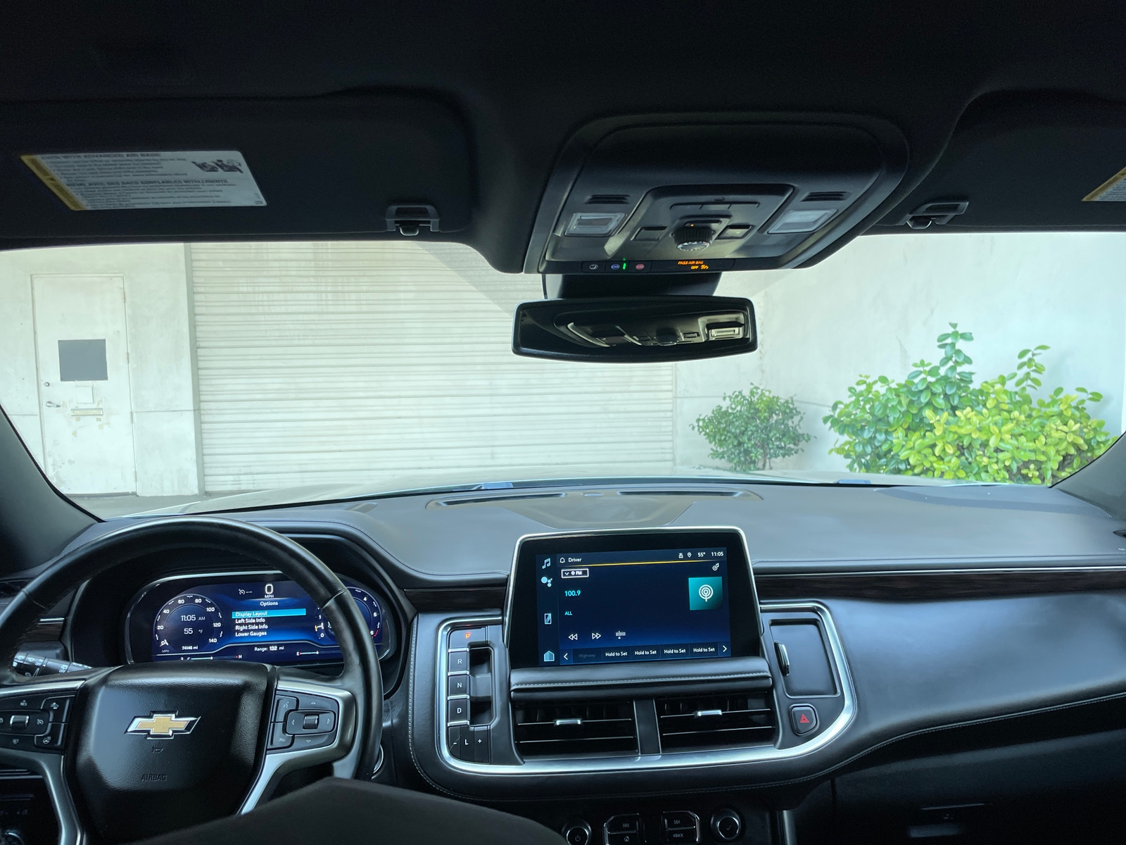 Thumbnail: 2023 Chevrolet Tahoe - 3