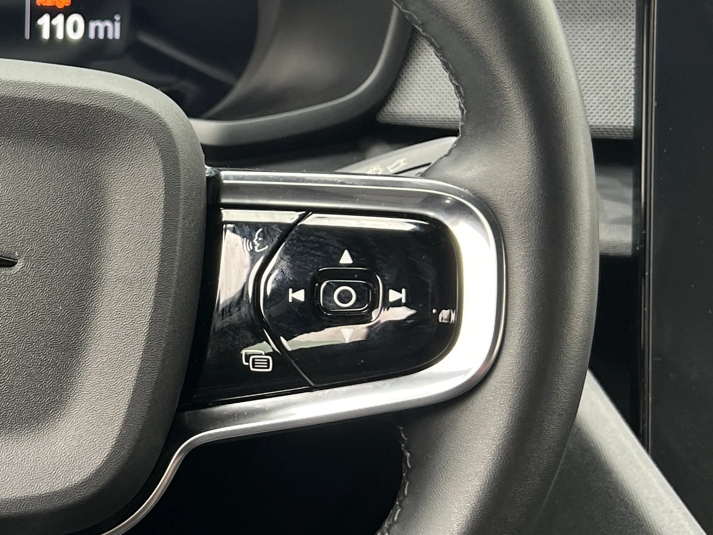 Thumbnail: 2023 Polestar 2 - 5