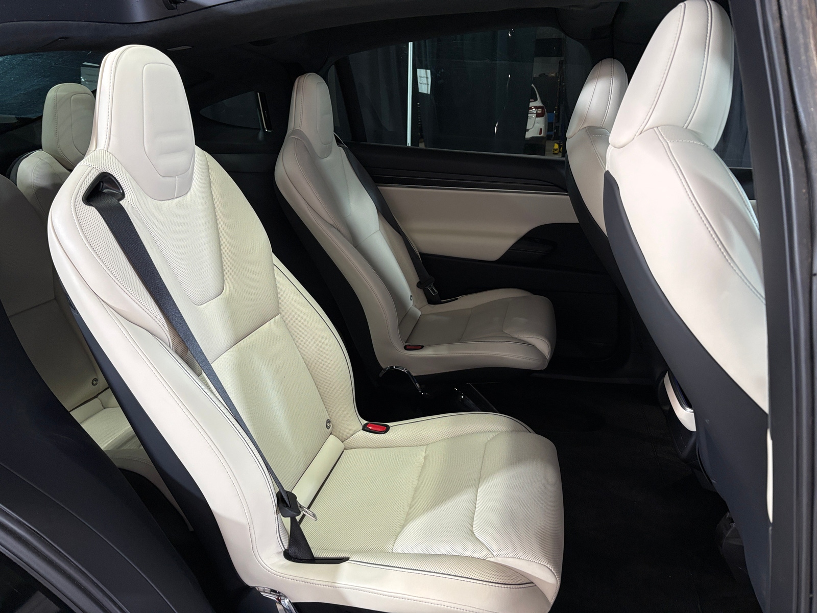 Thumbnail: 2024 Tesla Model X - 5