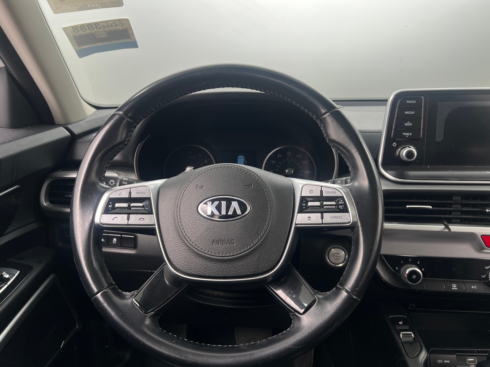 Thumbnail: 2020 Kia Telluride - 4