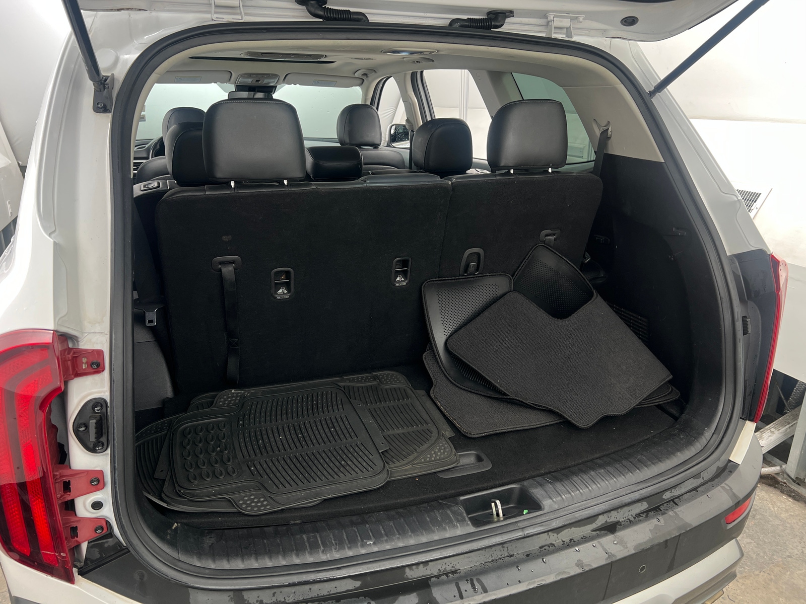 Thumbnail: 2020 Kia Telluride - 6