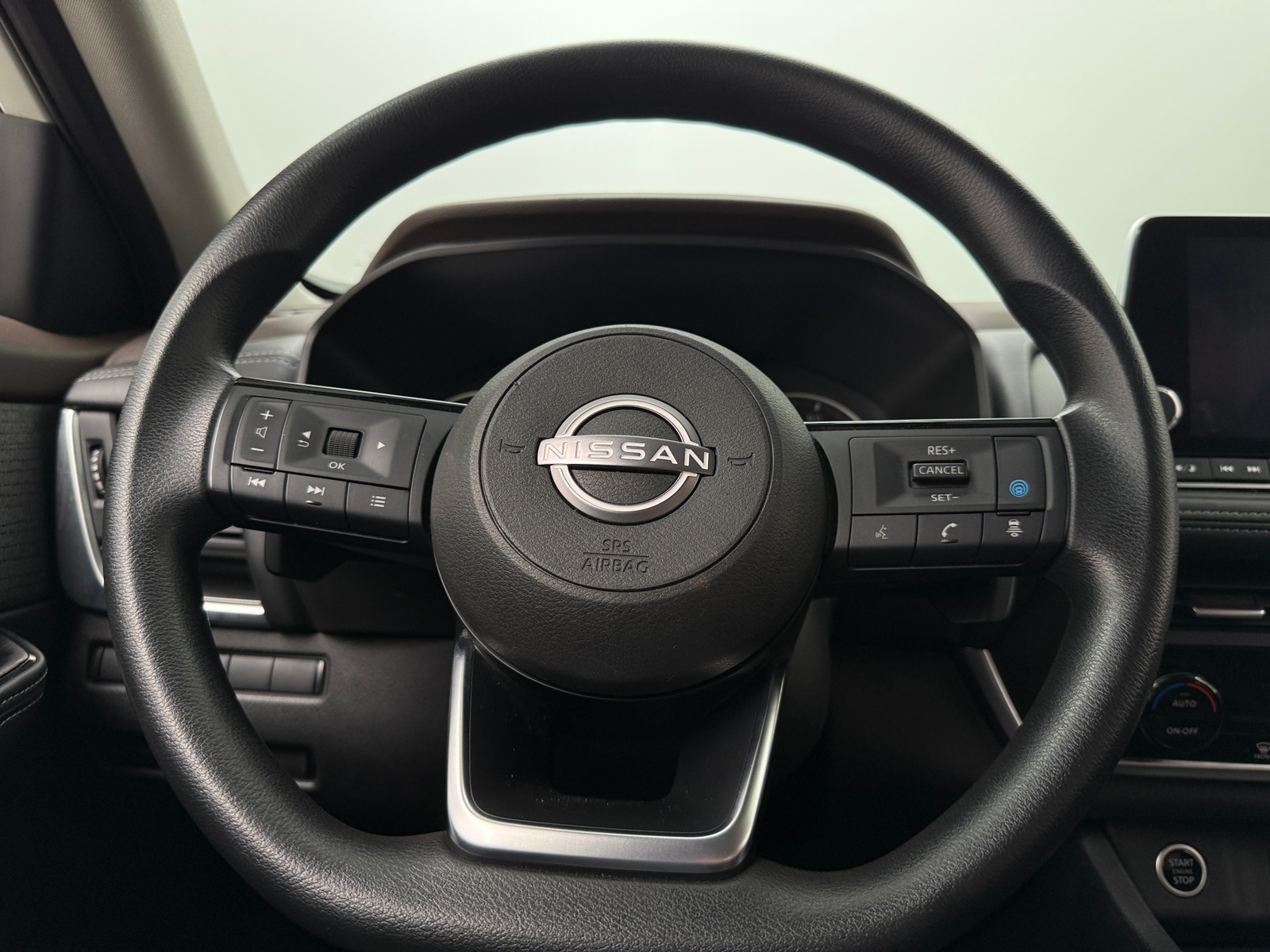 Thumbnail: 2023 Nissan Rogue - 5